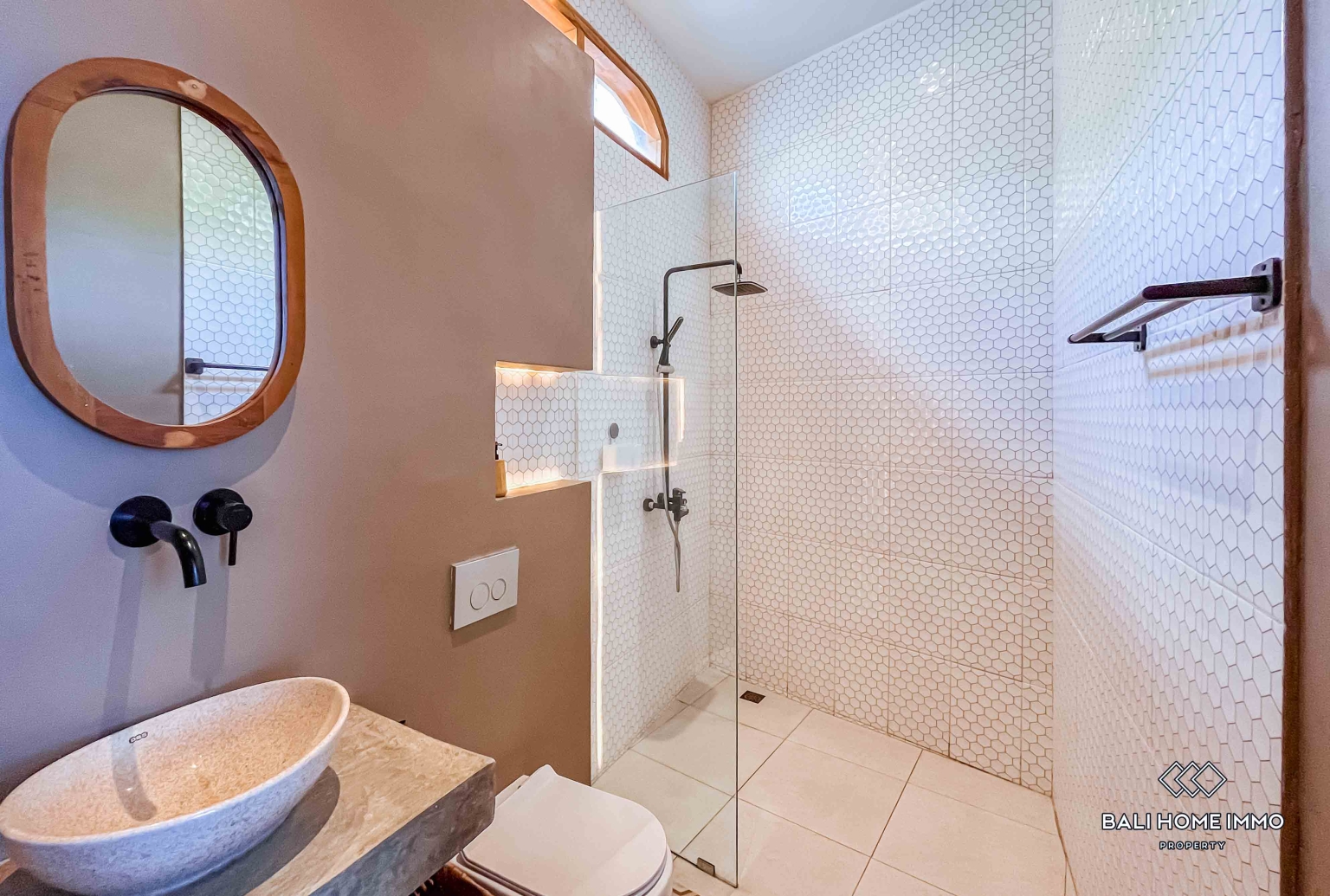 VILLA 2 KAMAR MODERN DISEWAKAN TAHUNAN & BULANAN DI ULUWATU - PECATU view 10