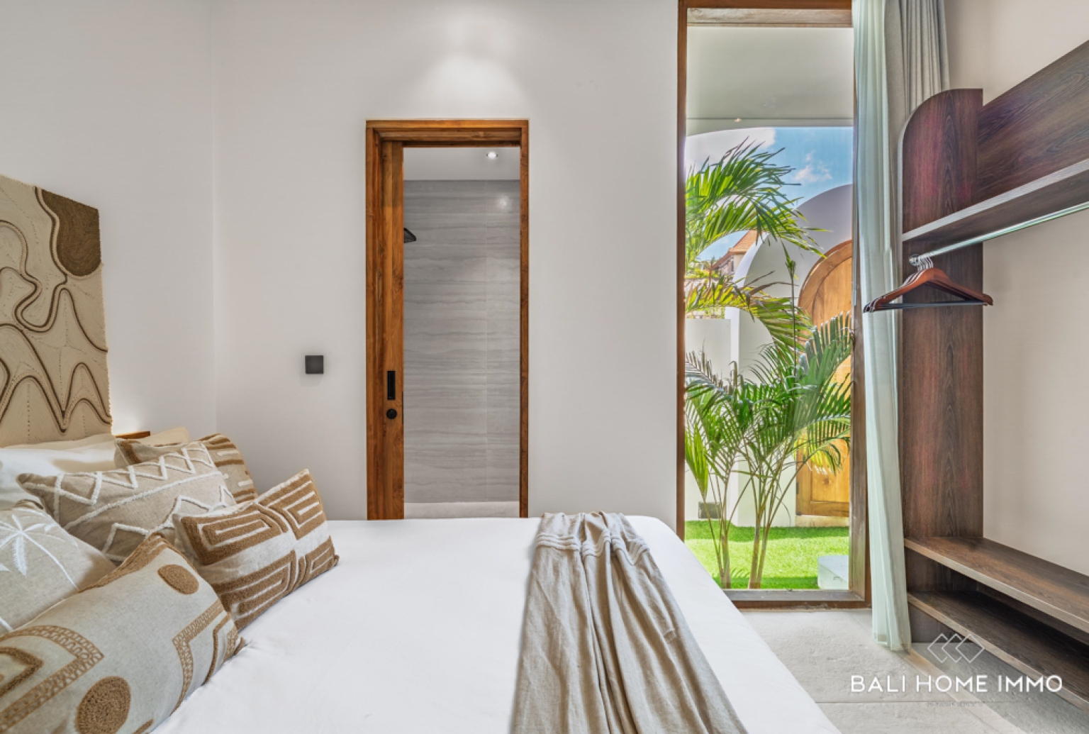 MODERN 3 BEDROOM OCEAN VIEW VILLA IN BINGIN view 17