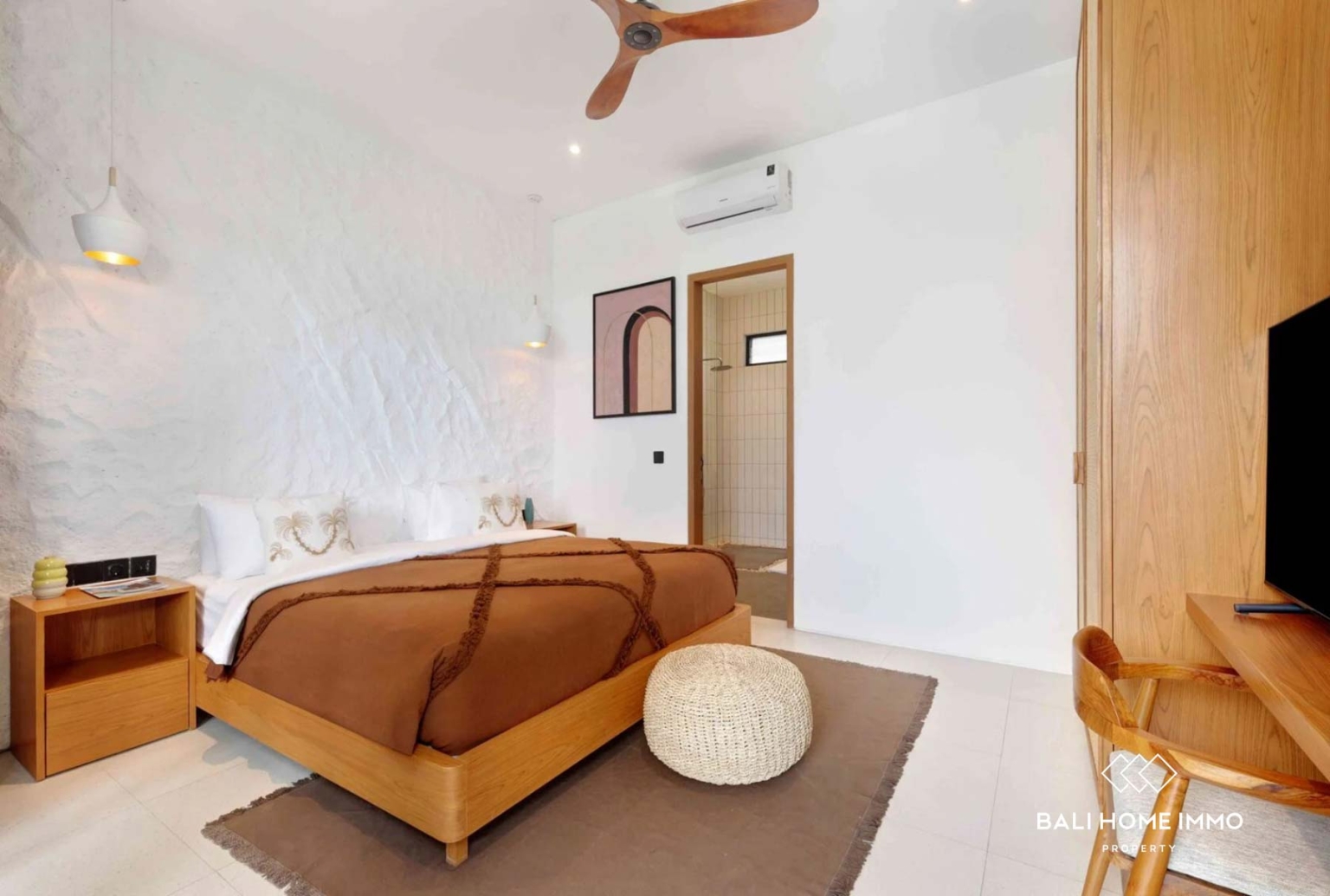 Modern 3 Bedroom Villa FOR LEASEHOLD SALE in BERAWA BALI view 9