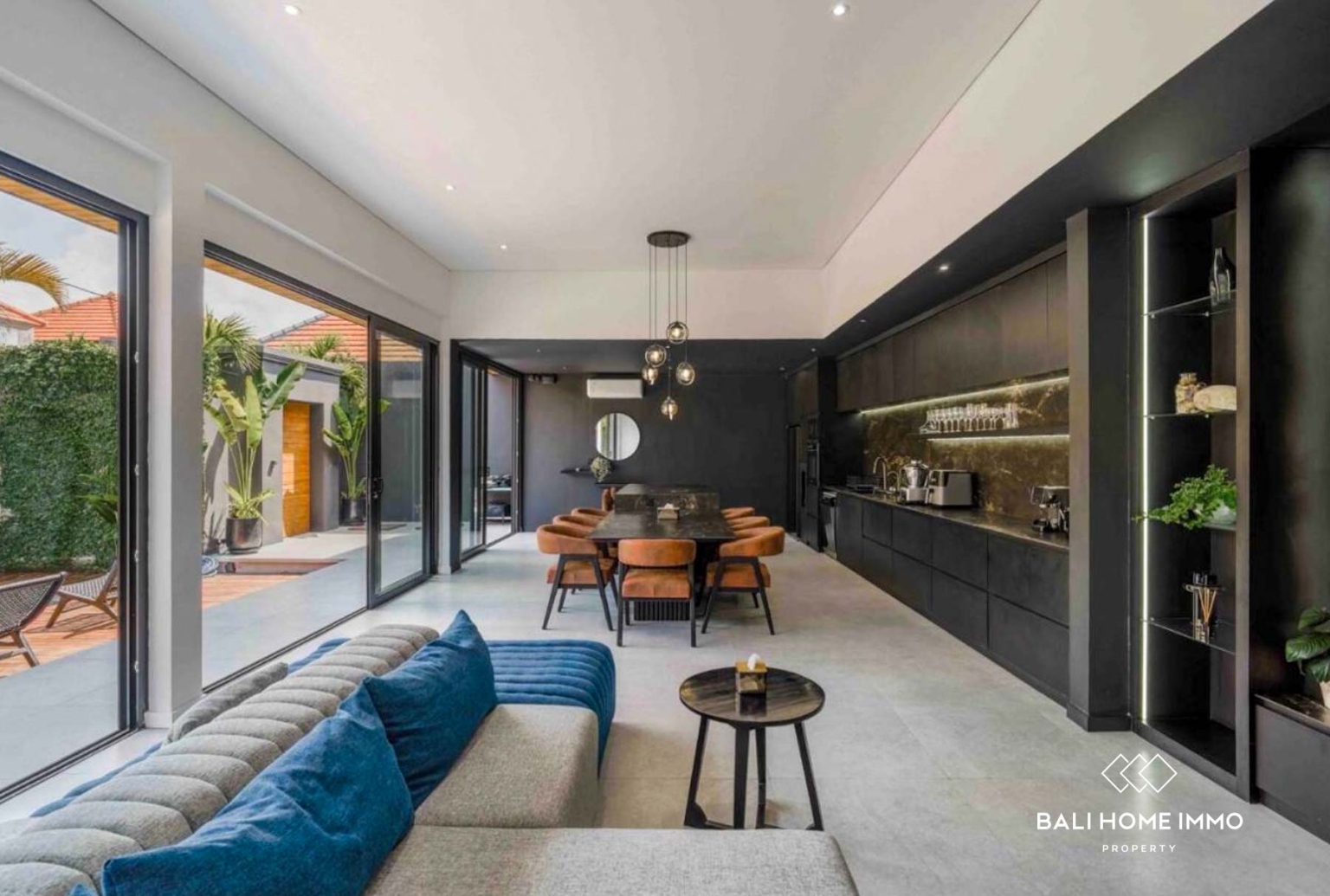 Modern 3 Bedroom Villa FOR LEASEHOLD SALE in UMALAS BALI view 4