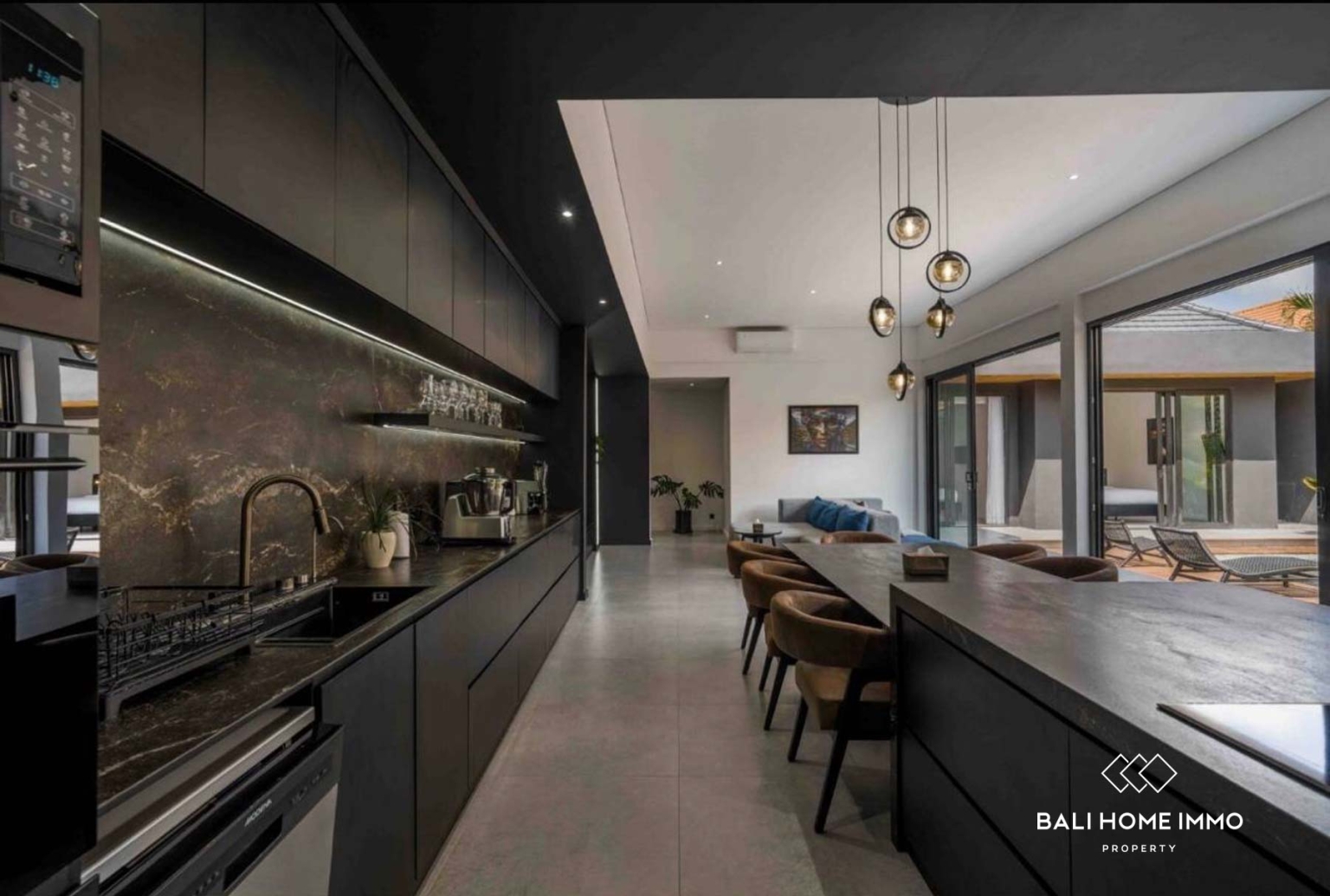 Modern 3 Bedroom Villa FOR LEASEHOLD SALE in UMALAS BALI view 8