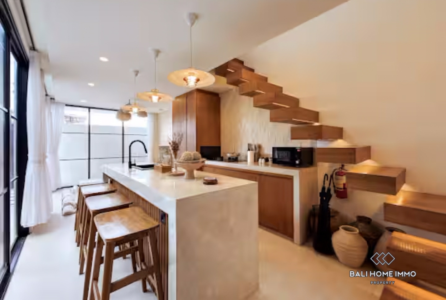 Modern 3 Bedroom Villa for Rental in Bali Cemagi Beachside view 4