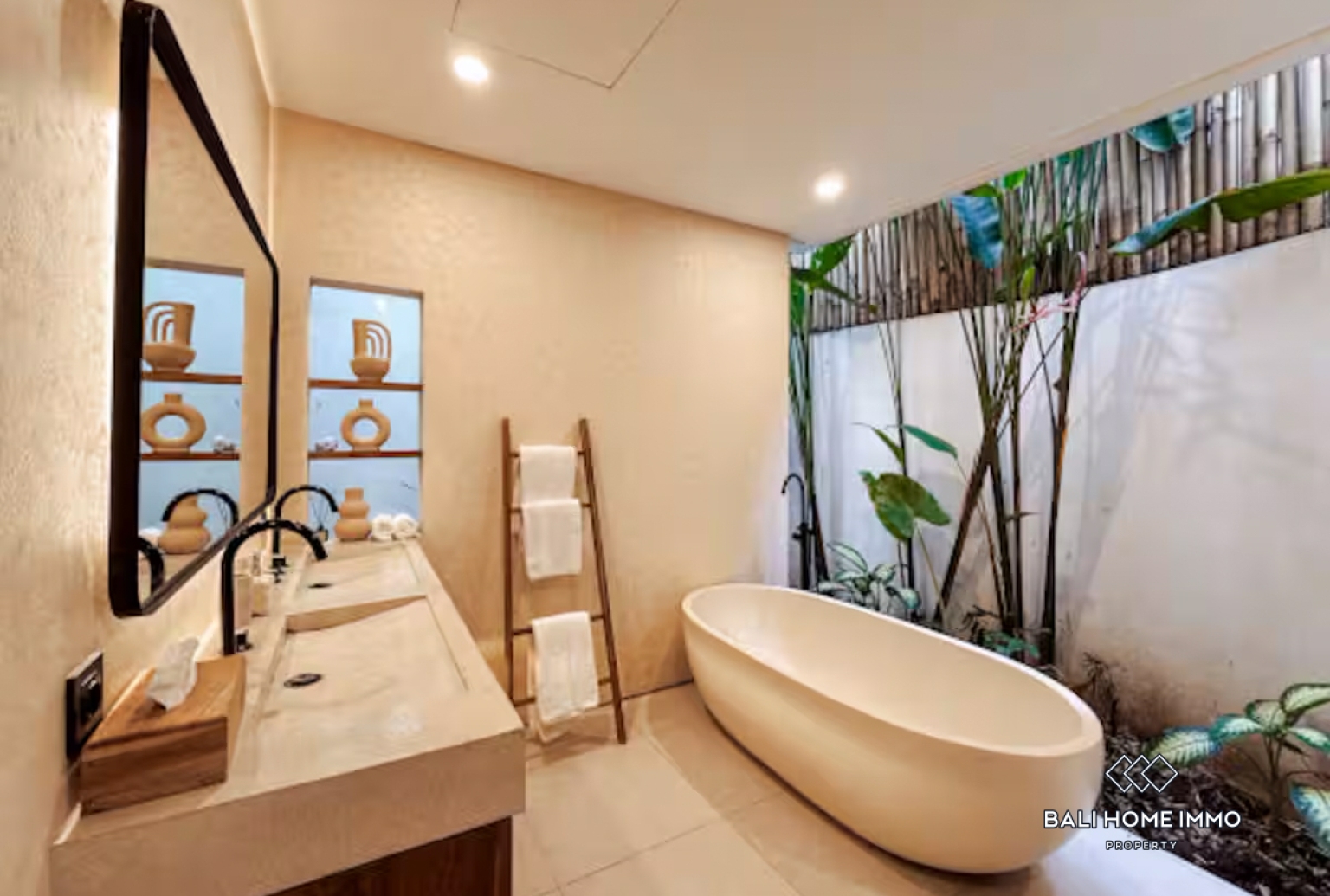 Modern 3 Bedroom Villa for Rental in Bali Cemagi Beachside view 15
