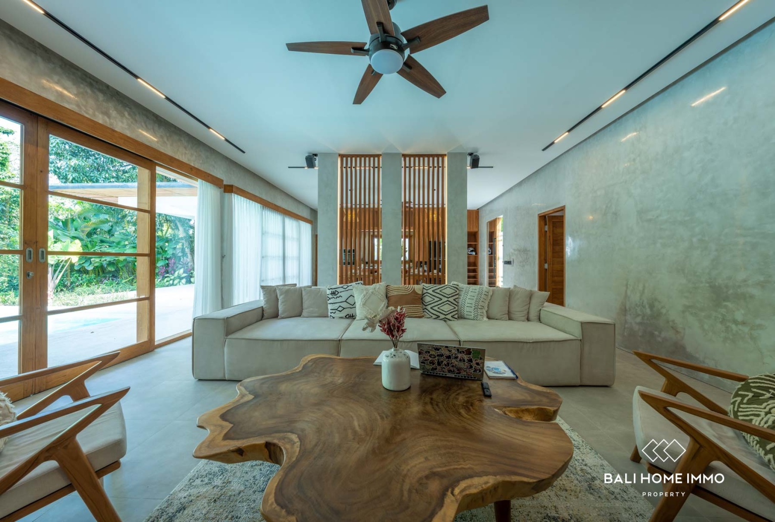MODERN 3 BEDROOM VILLA FOR SALE IN TUMBAK BAYUH BALI view 4