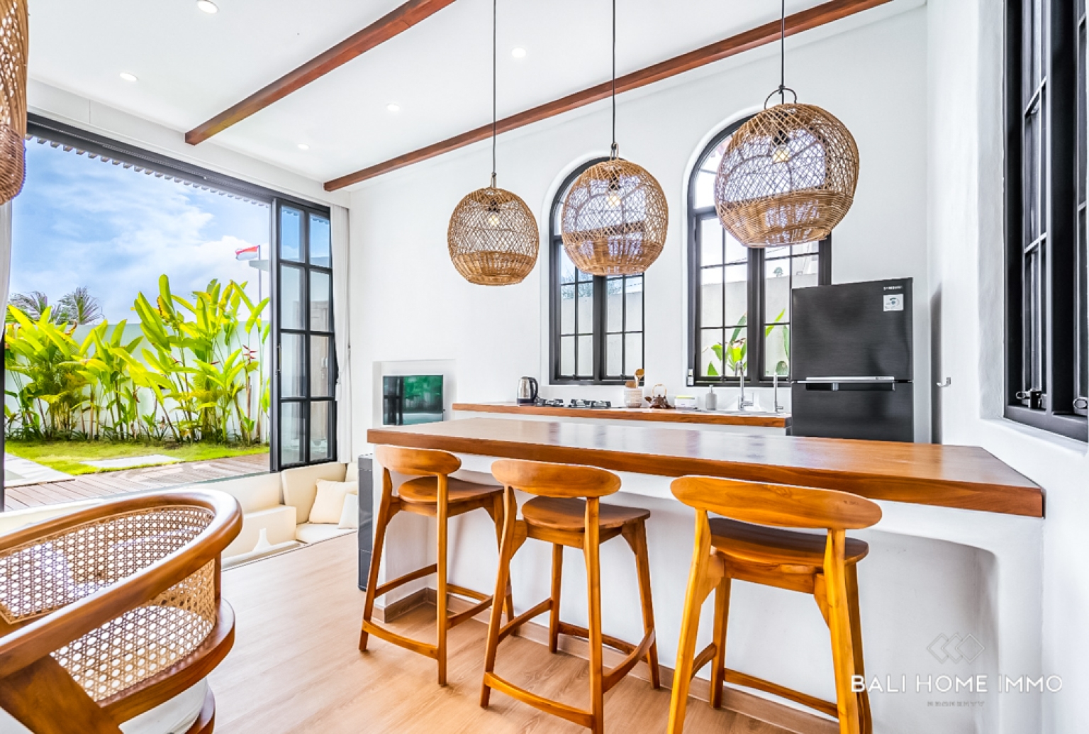 MODERN 3 BEDROOM VILLA FOR SALE LEASEHOLD  IN JIMBARAN view 4