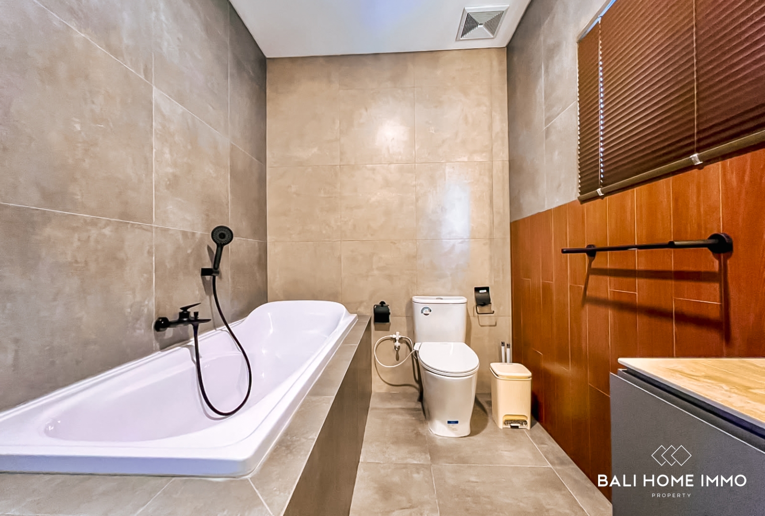 Modern 3-Bedroom Villa for Sale Near Balangan Beach view 20