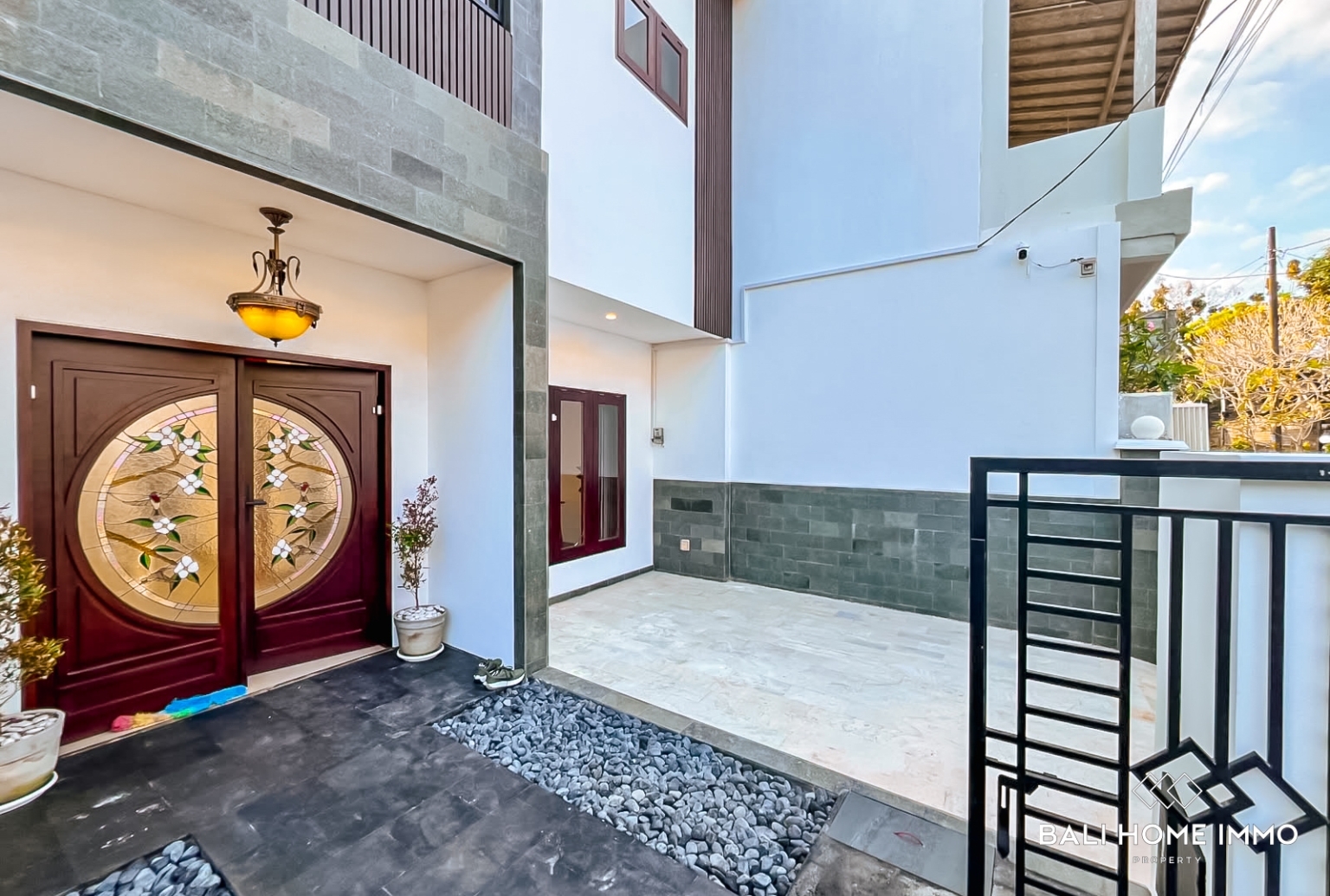 Modern 3-Bedroom Villa for Sale Near Balangan Beach view 25