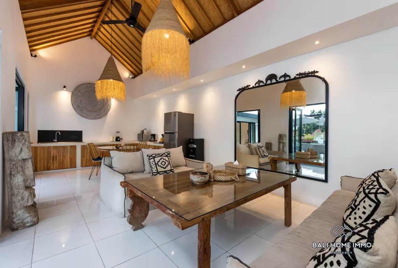 Modern 3-Bedrooms Villa With Ricefield View For Sale in Pejeng Ubud view 5