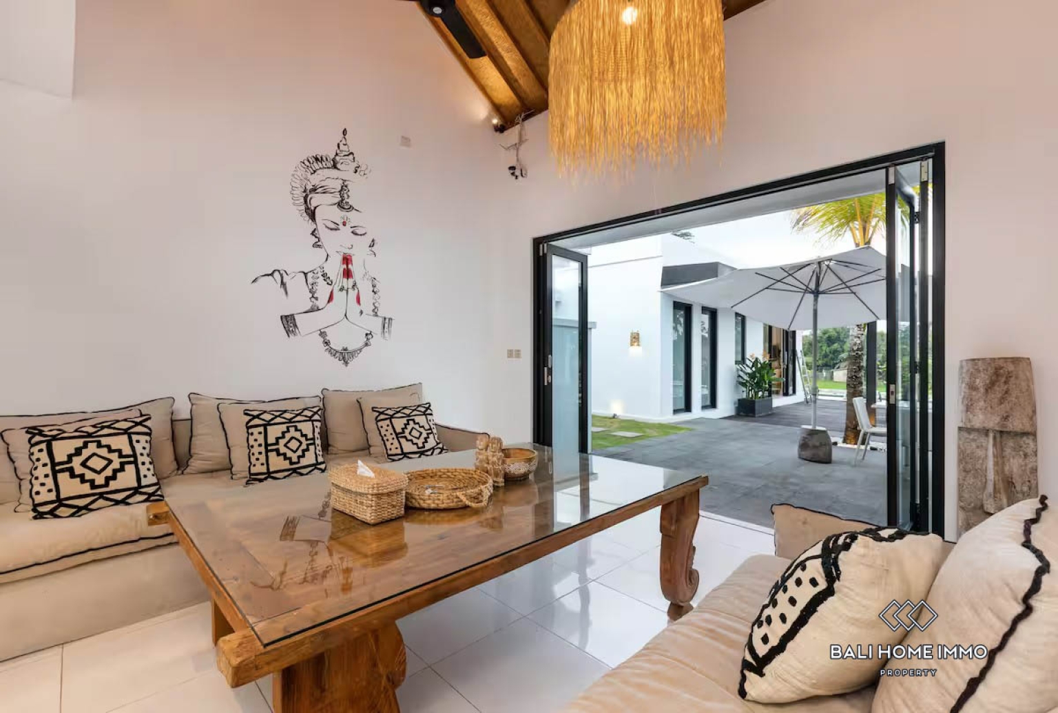 Modern 3-Bedrooms Villa With Ricefield View For Sale in Pejeng Ubud view 3