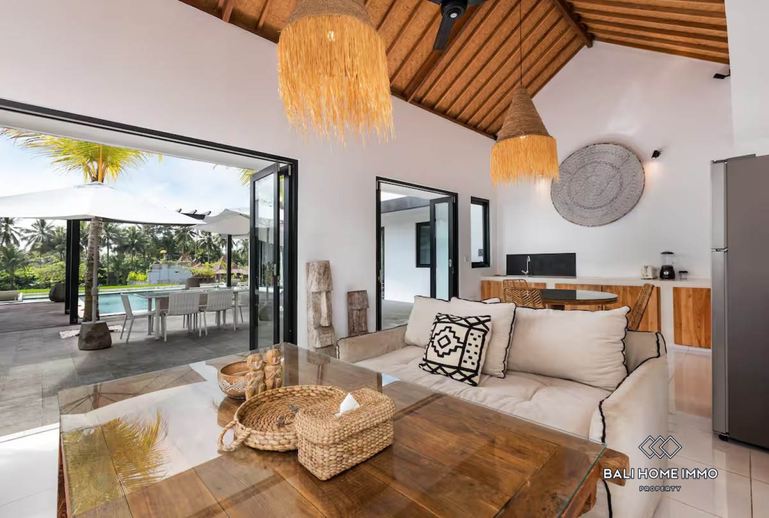 Modern 3-Bedrooms Villa With Ricefield View For Sale in Pejeng Ubud view 4