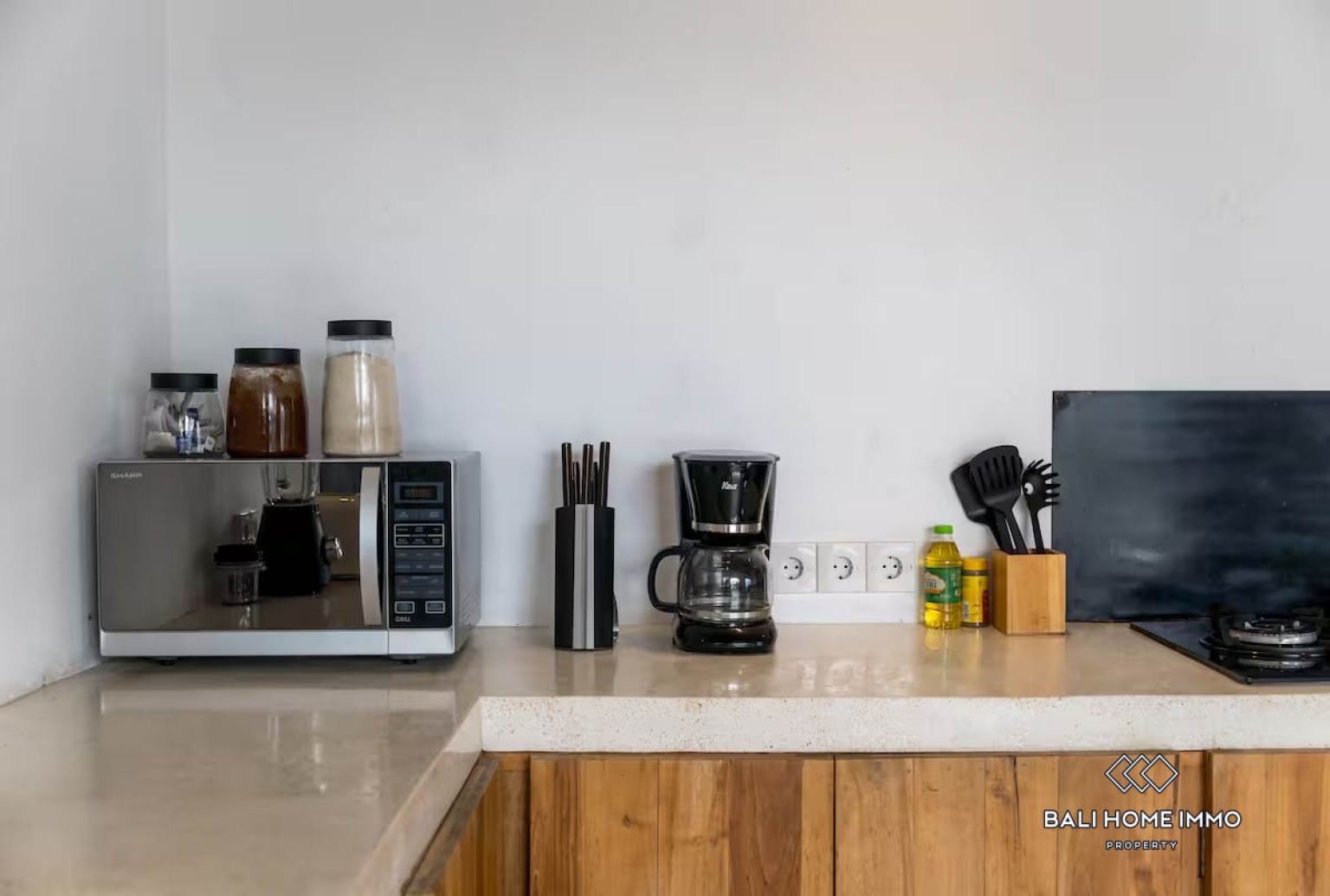 Modern 3-Bedrooms Villa With Ricefield View For Sale in Pejeng Ubud view 8