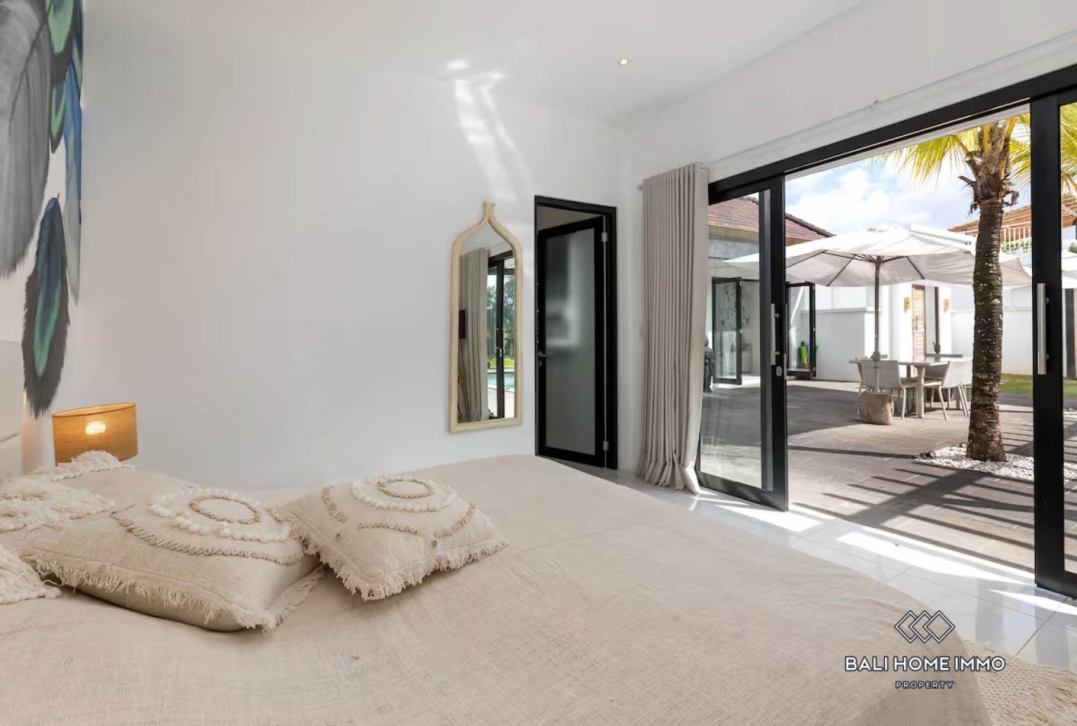 Modern 3-Bedrooms Villa With Ricefield View For Sale in Pejeng Ubud view 15