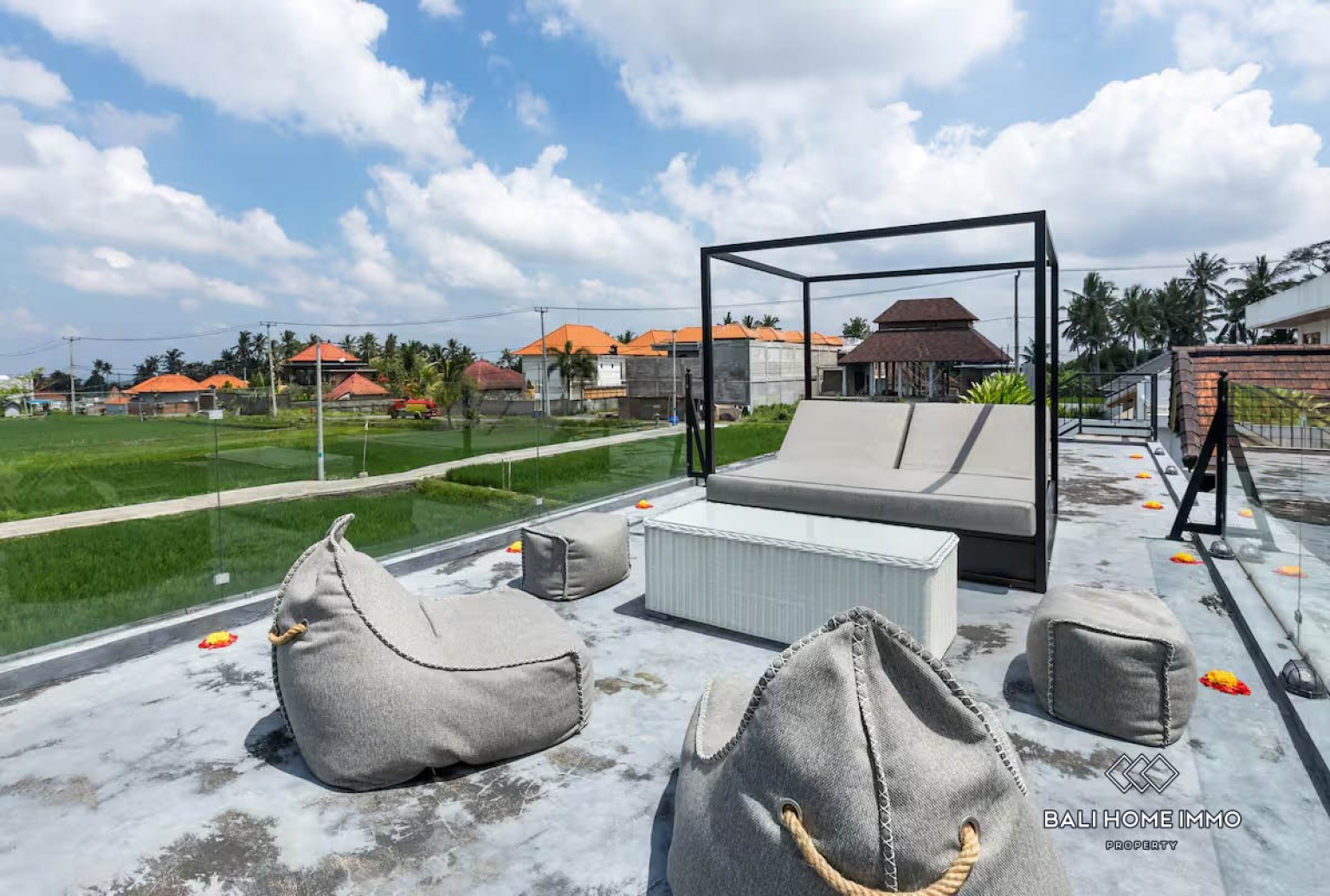 Modern 3-Bedrooms Villa With Ricefield View For Sale in Pejeng Ubud view 18