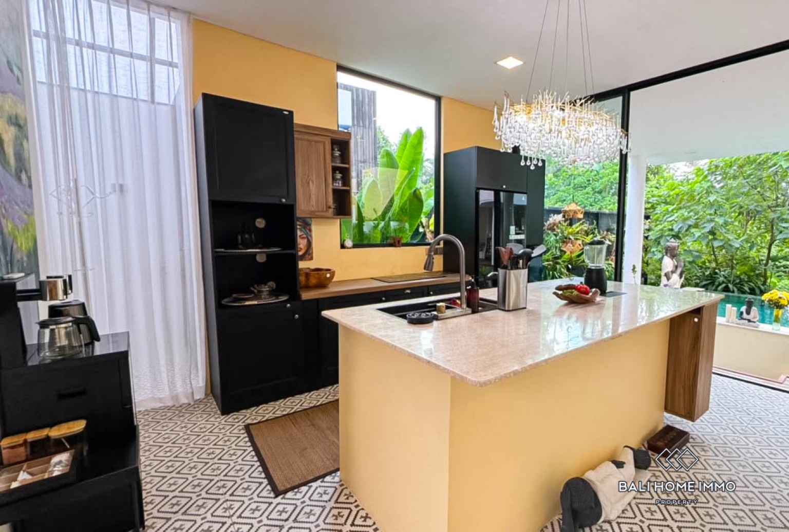 Modern 4-Bedroom Cliffside Villa with for sale and rent in Ubud view 6