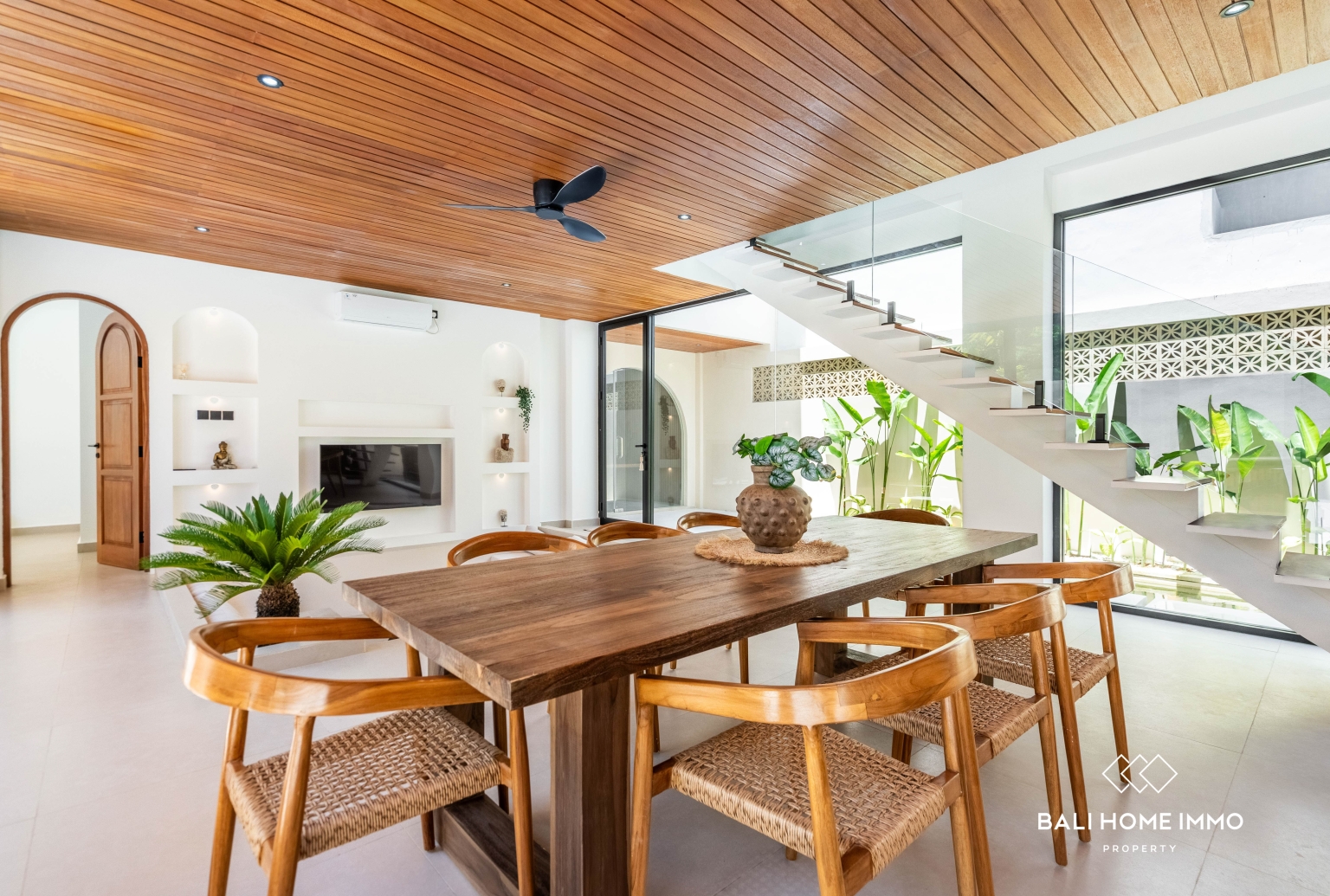 Vila Keluarga Modern 4 Kamar dengan Kolam Renang & Rooftop di Lokasi Strategis Sanur view 6