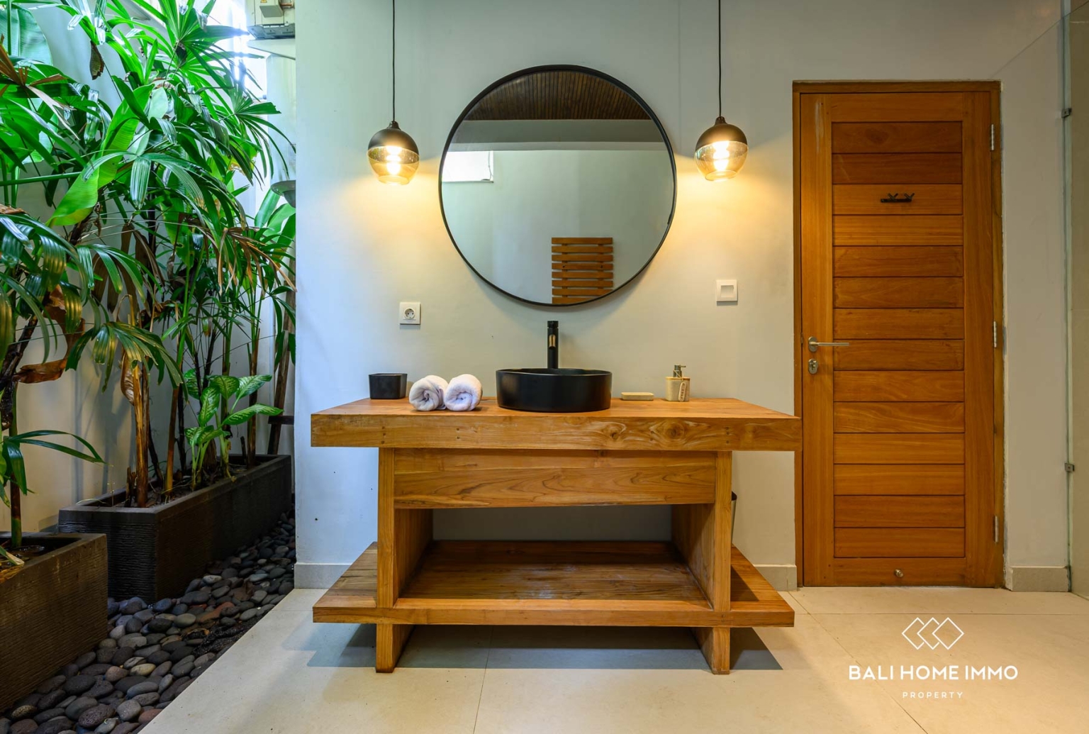 Modern 4 bedroom villa for sale and rental in Sanur Bali view 25