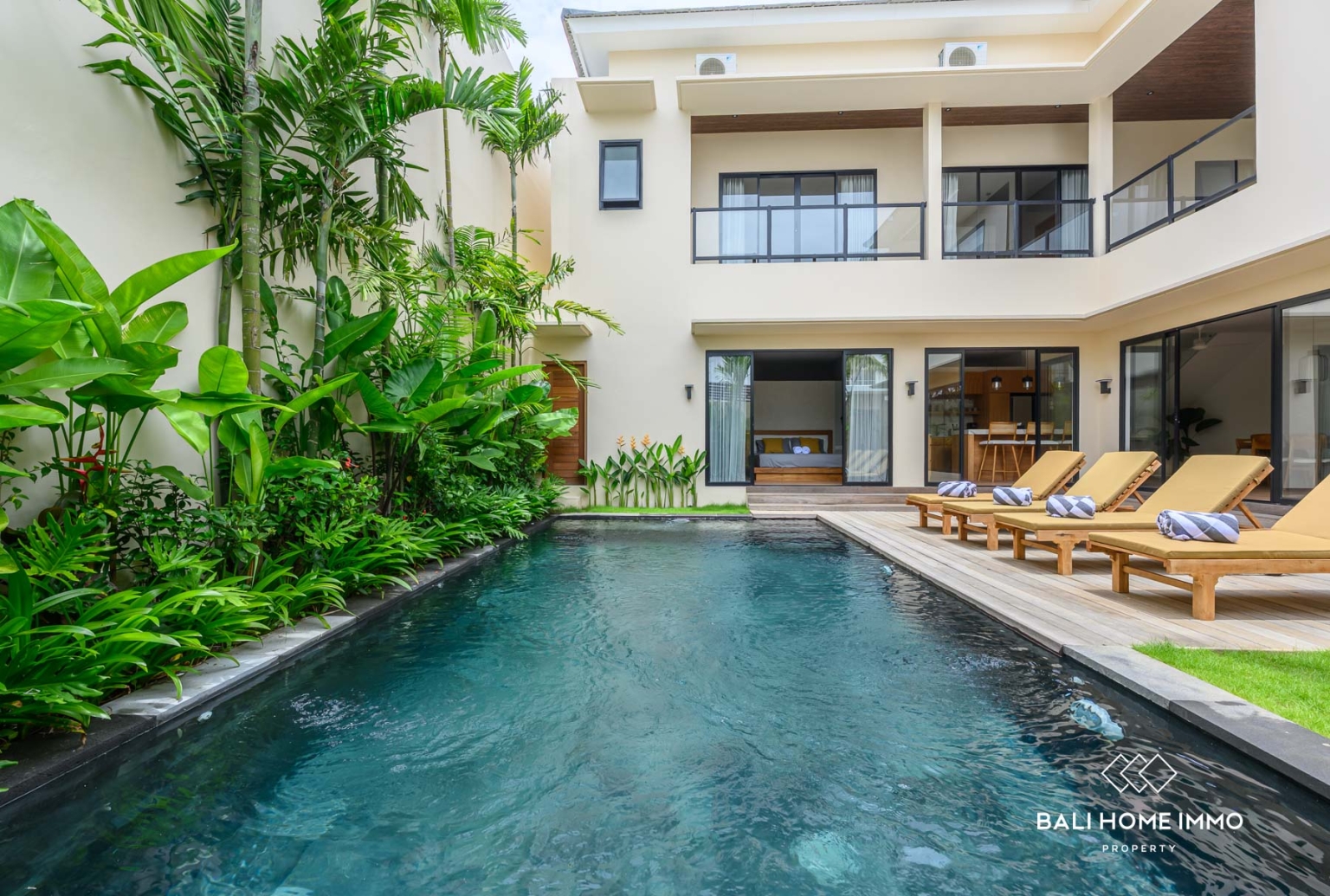 Modern 4 bedroom villa for sale and rental in Sanur Bali view 2