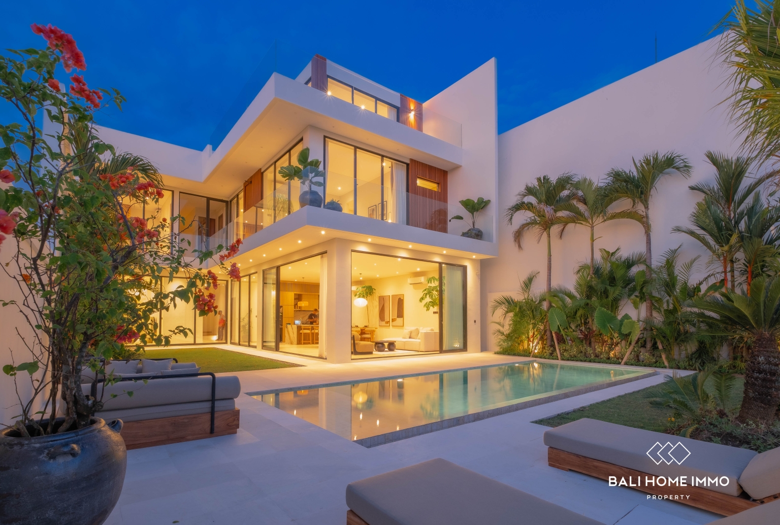 Modern 4 bedroom Villa with Rice Field & Sunset View for sale in Cemagi view 15