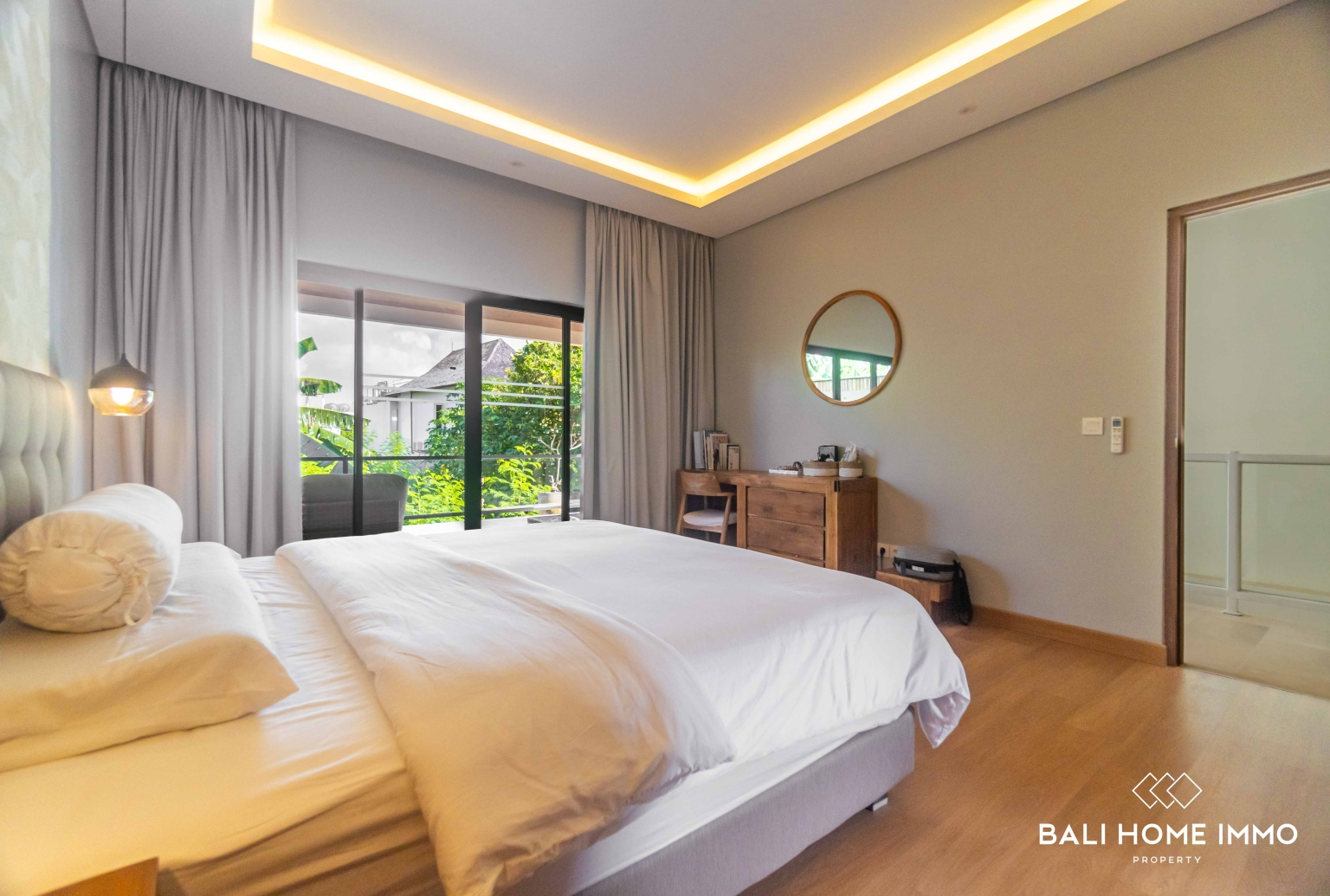 Modern 5 bedroom villa for sale and rental in Sanur Bali view 18