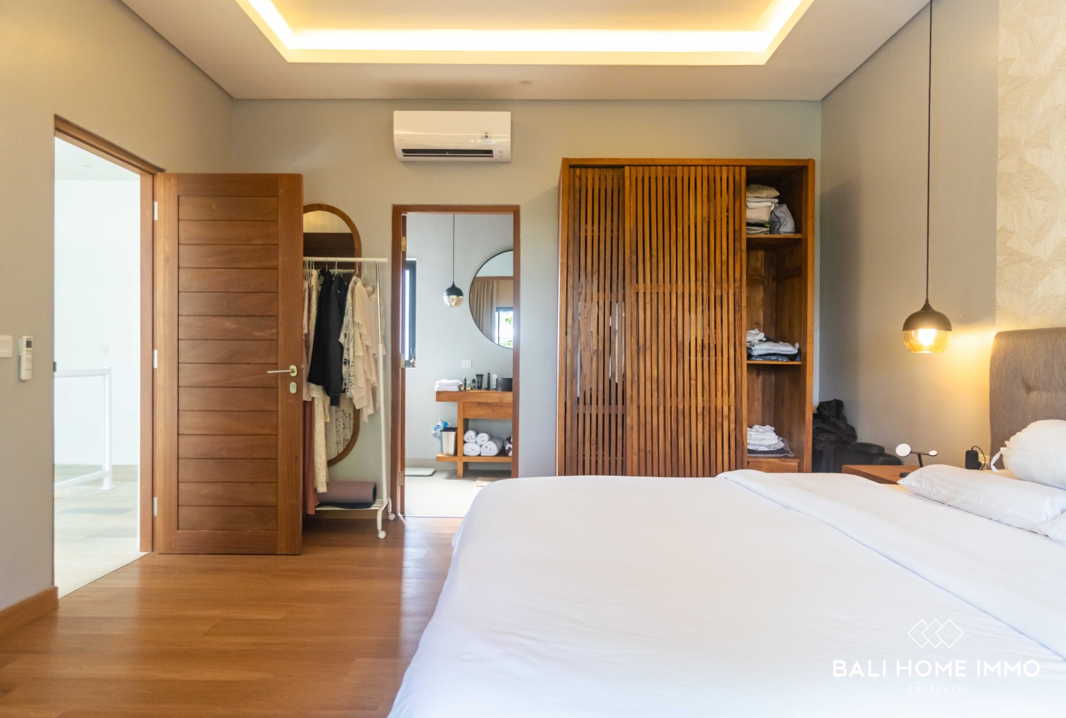 Modern 5 bedroom villa for sale and rental in Sanur Bali view 21