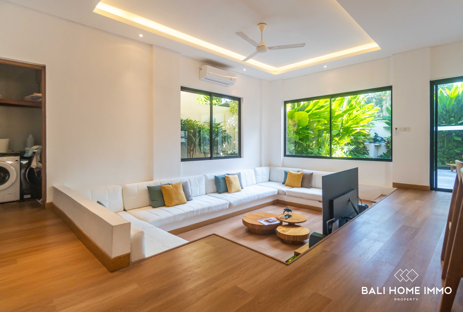 Modern 5 bedroom villa for sale and rental in Sanur Bali view 3