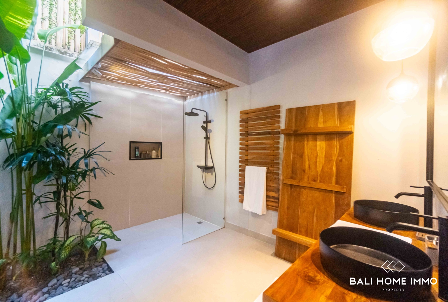 Modern 5 bedroom villa for sale and rental in Sanur Bali view 26