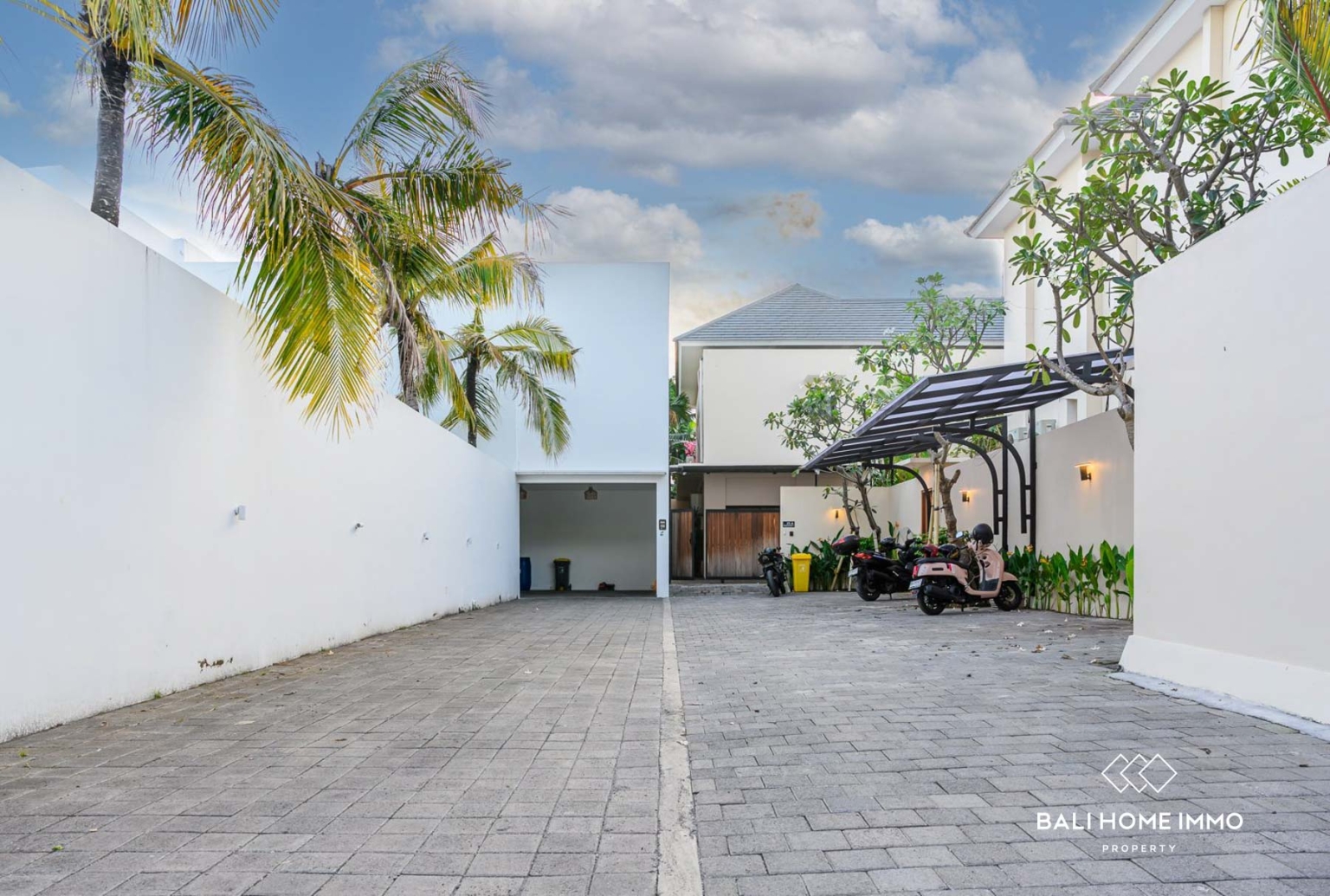 Modern 5 bedroom villa for sale and rental in Sanur Bali view 28
