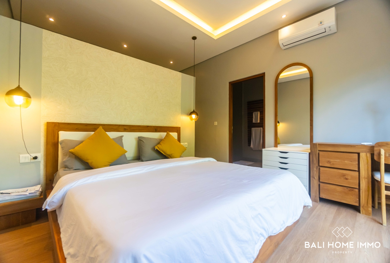 Modern 5 bedroom villa for sale and rental in Sanur Bali view 22