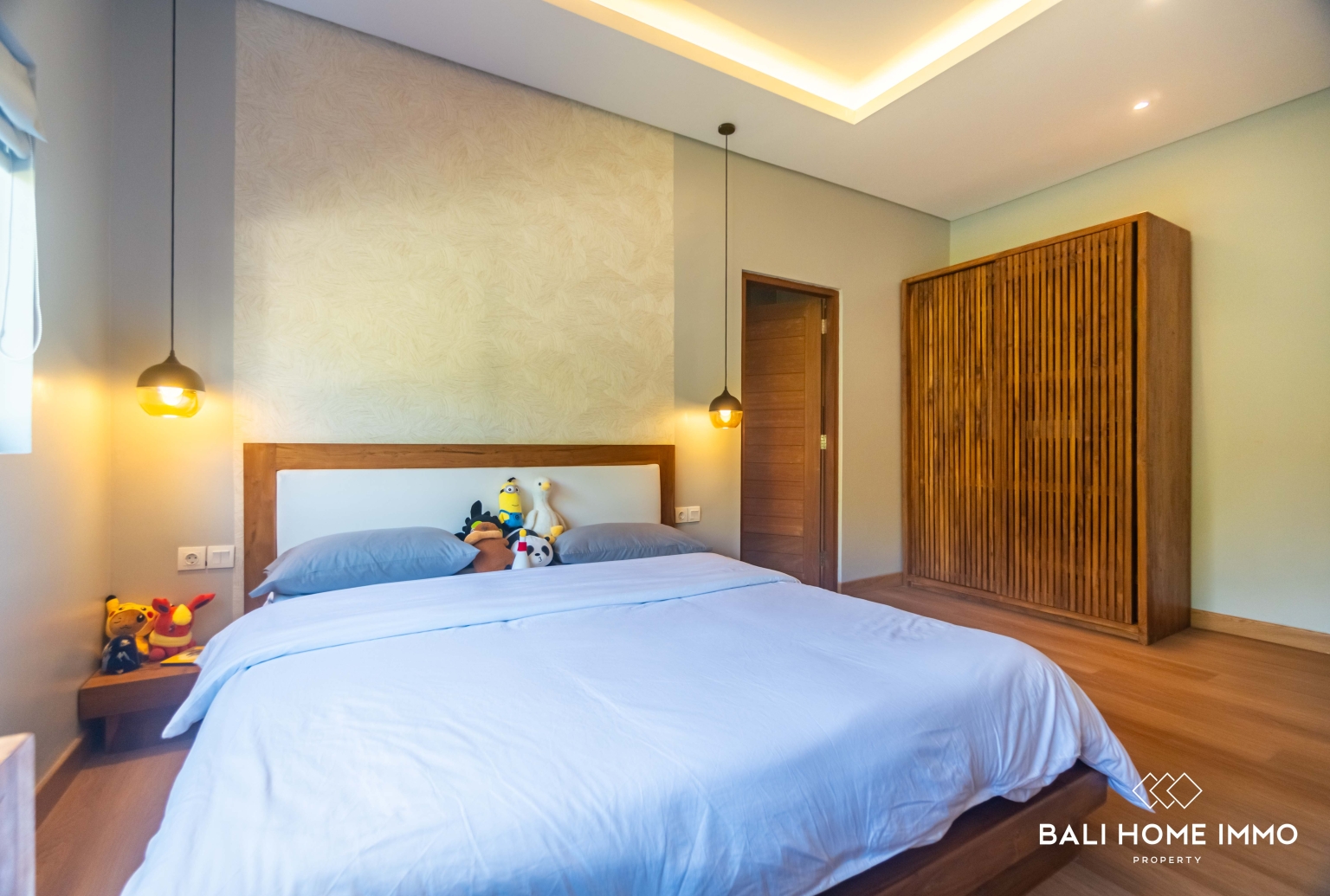 Modern 5 bedroom villa for sale and rental in Sanur Bali view 14
