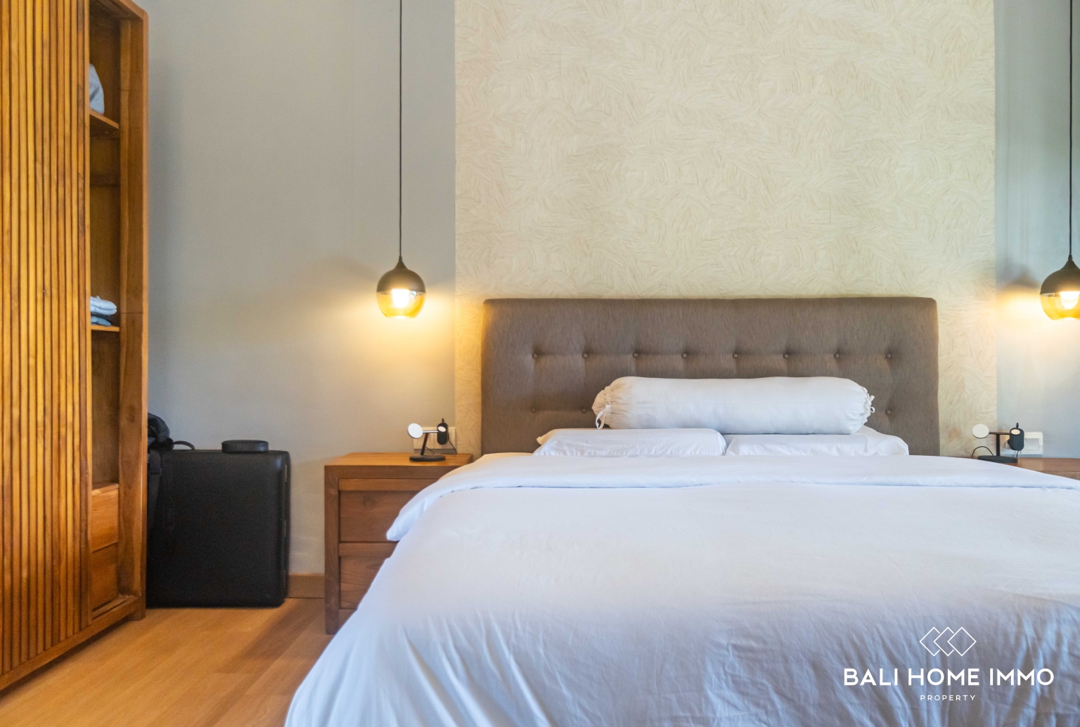 Modern 5 bedroom villa for sale and rental in Sanur Bali view 20