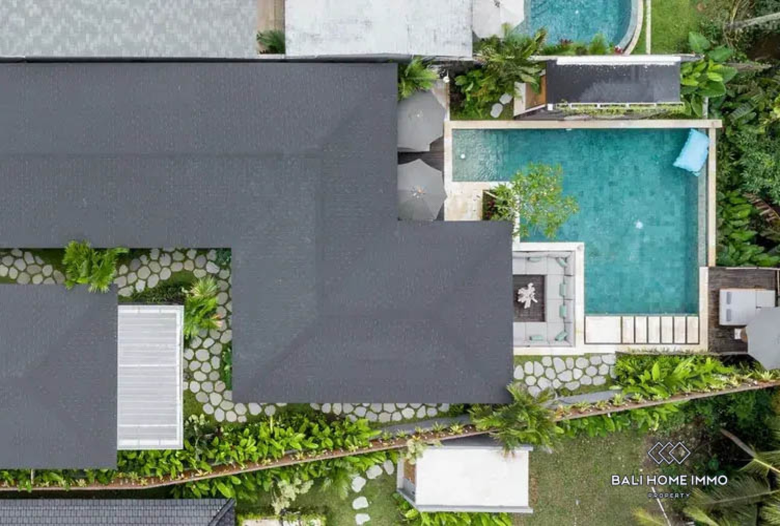 MODERN 5 BEDROOMS VILLA WITH JUNGLE VIEW FOR SALE IN SAYAN UBUD view 16