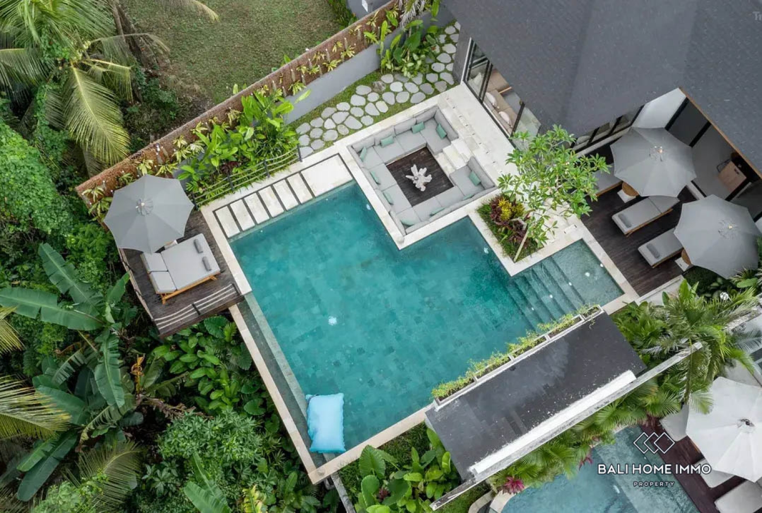 MODERN 5 BEDROOMS VILLA WITH JUNGLE VIEW FOR SALE IN SAYAN UBUD view 15
