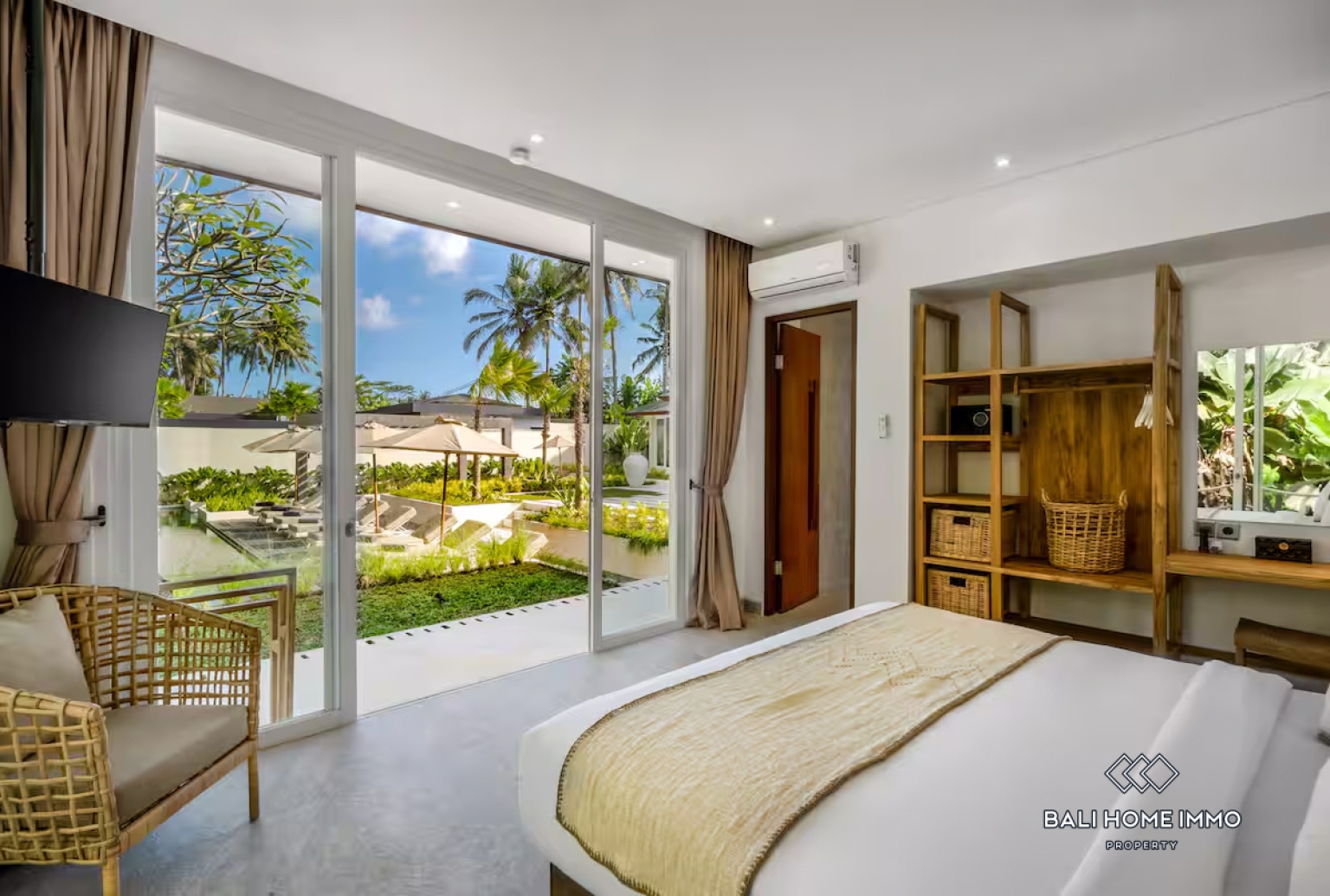 Modern 6 bedroom villa for sale in Ubud Bali view 10