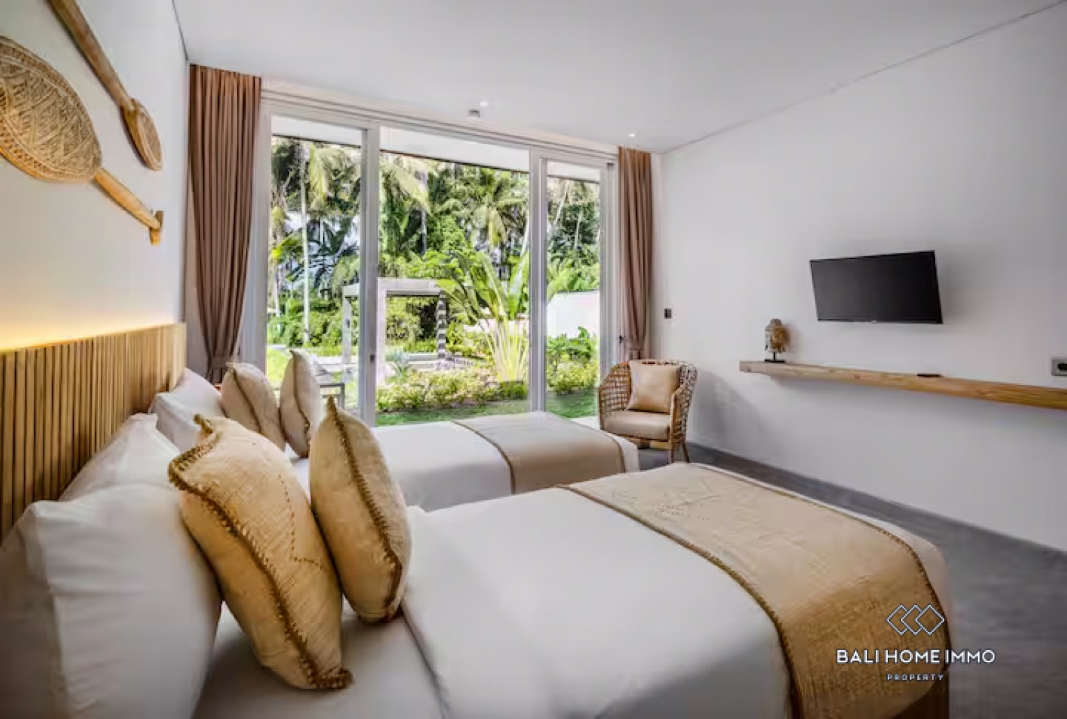 Modern 6 bedroom villa for sale in Ubud Bali view 14