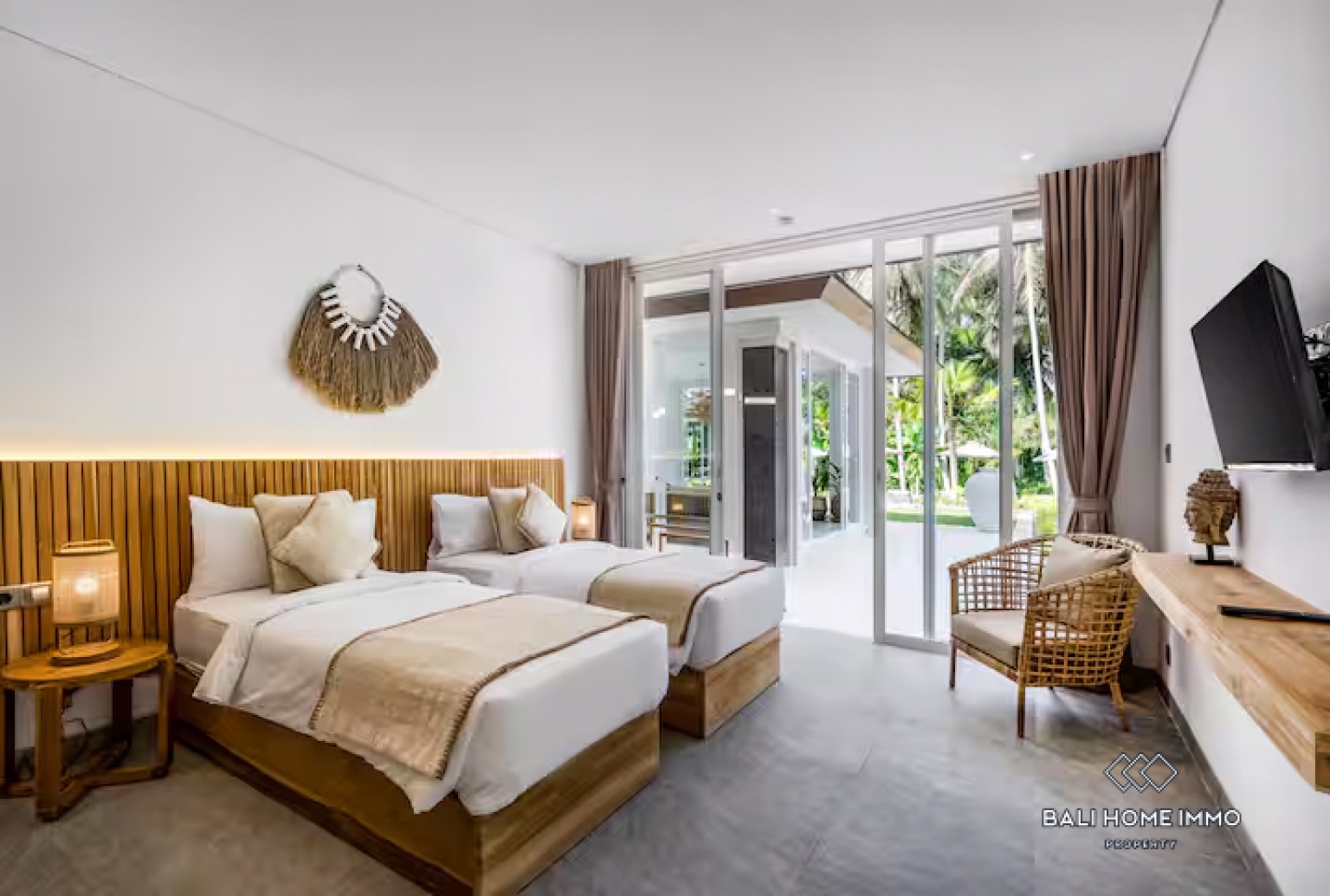 Modern 6 bedroom villa for sale in Ubud Bali view 13