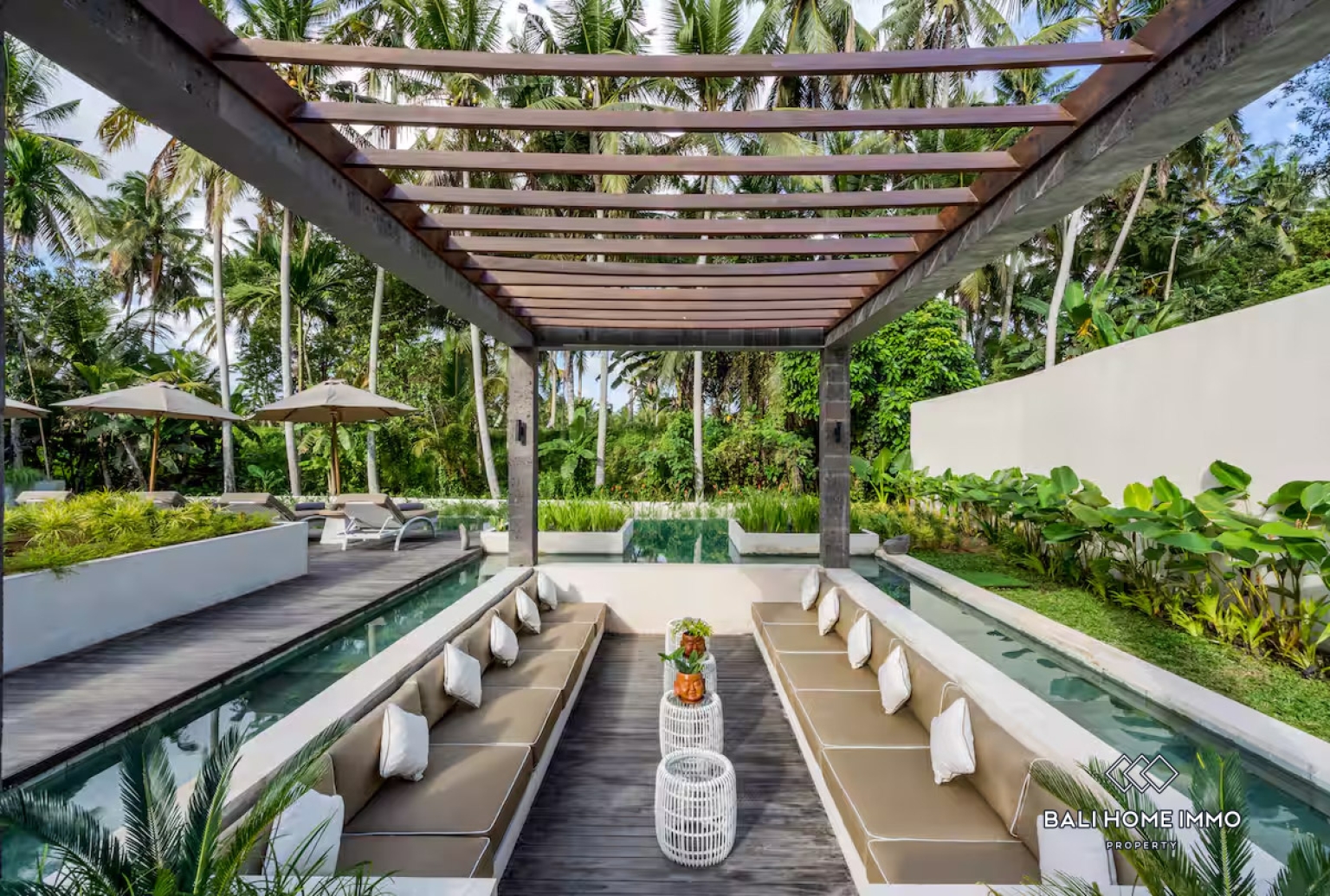 Modern 6 bedroom villa for sale in Ubud Bali view 2