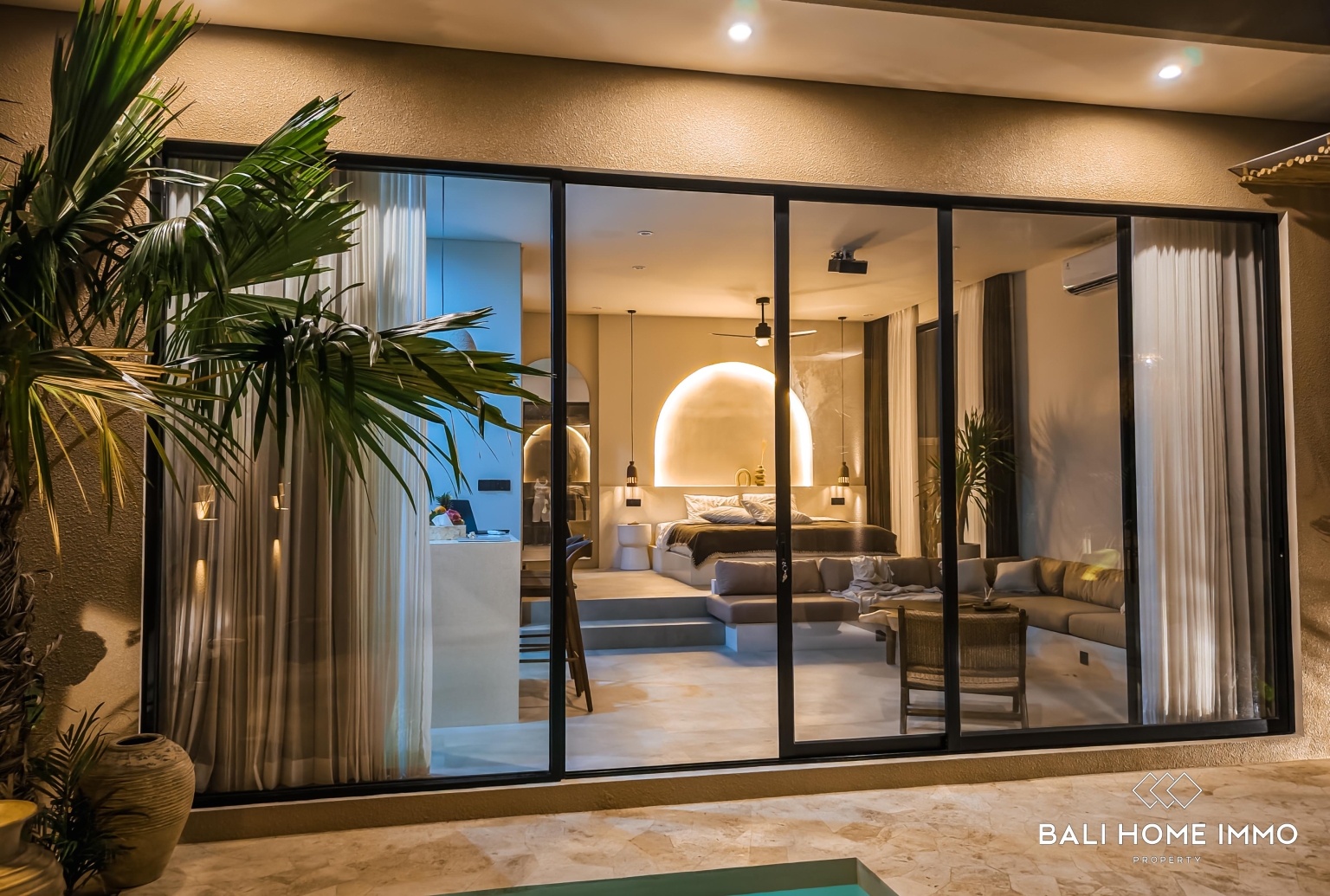 Modern Mediterranean 1-Bedroom Villa for Sale in Ungasan view 2