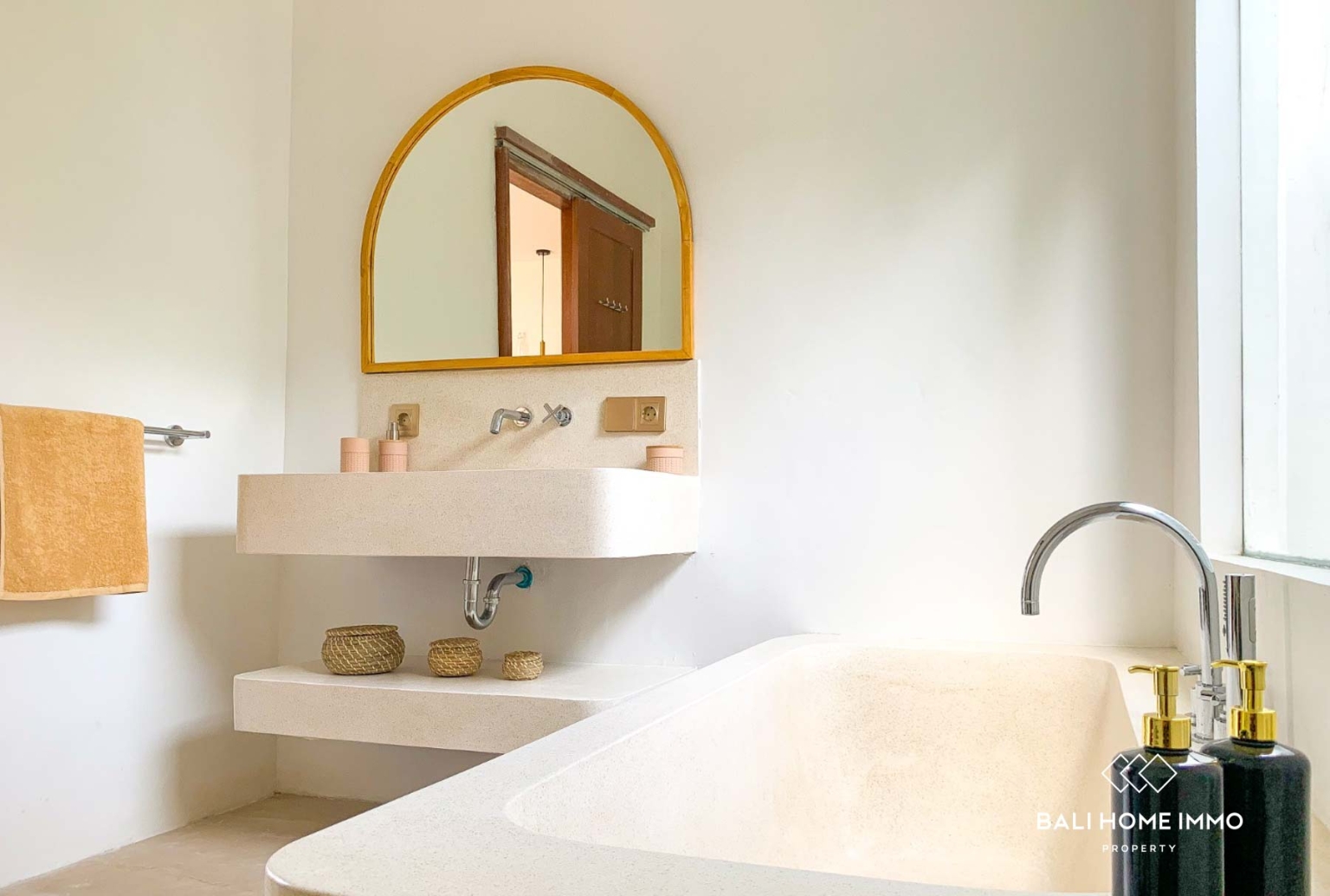 Villa Minimalis Modern 1 Kamar untuk Dijual dengan Status Hak Sewa di Canggu Bali view 11