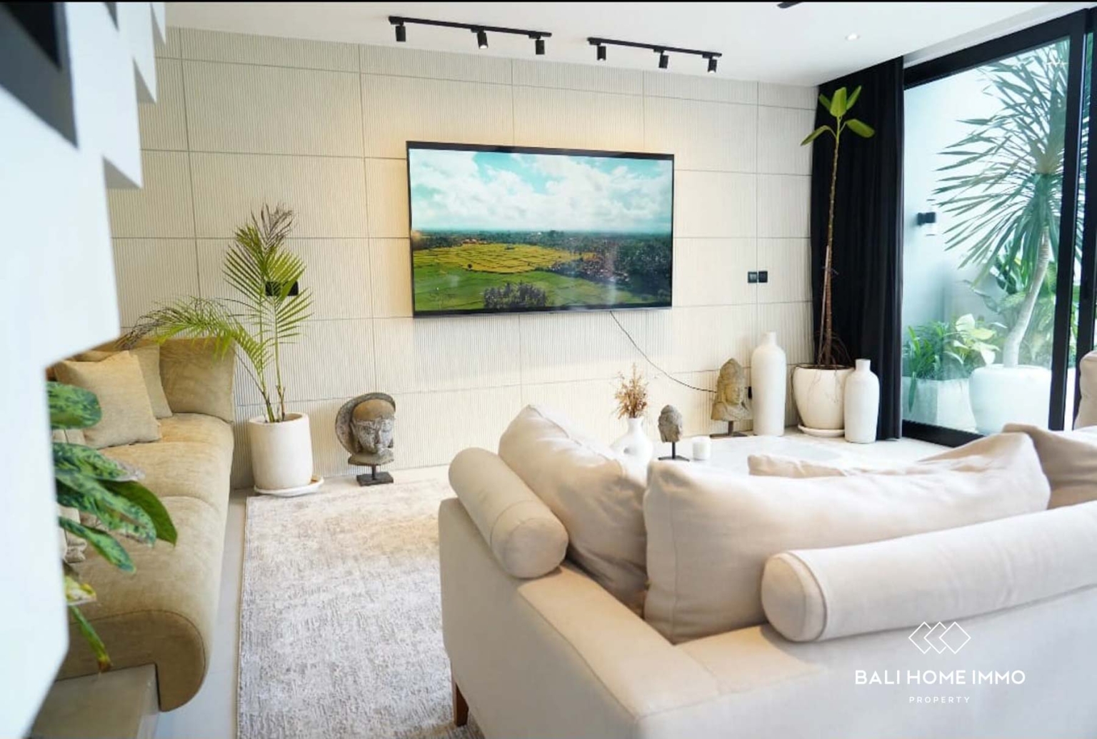 Modern Rice Field View 2 Bedroom Villa for Sale in Canggu Bali view 4