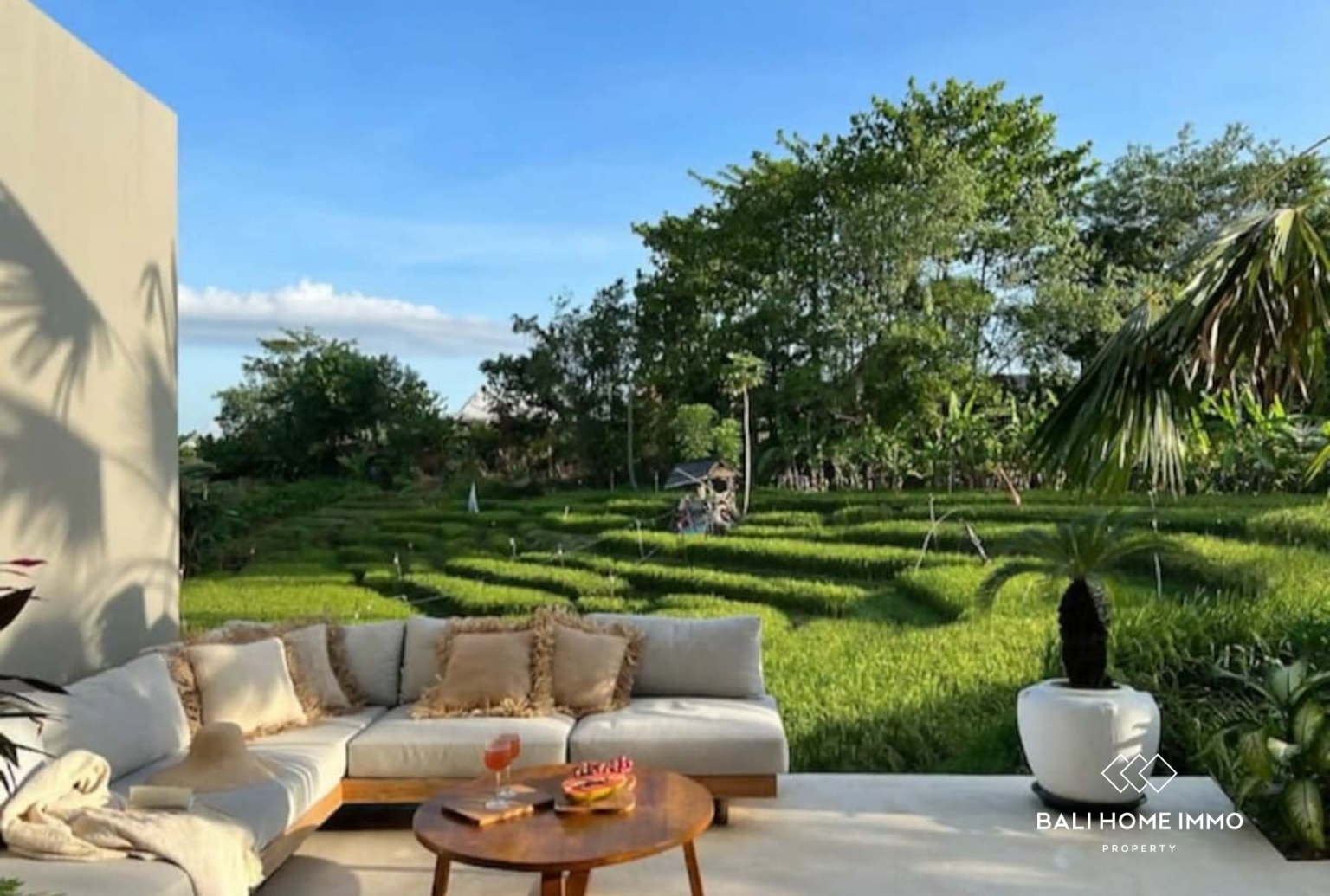 Modern Rice Field View 2 Bedroom Villa for Sale in Canggu Bali view 16