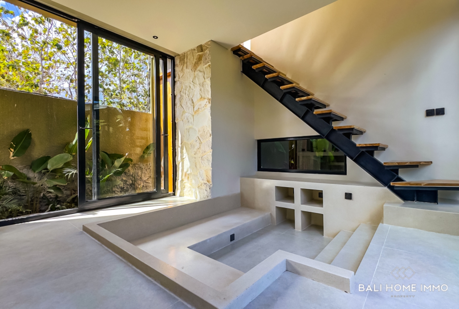 MODERN TROPICAL 1 BEDROOM SEMI-FURNISHED VILLA IN UNGASAN view 3