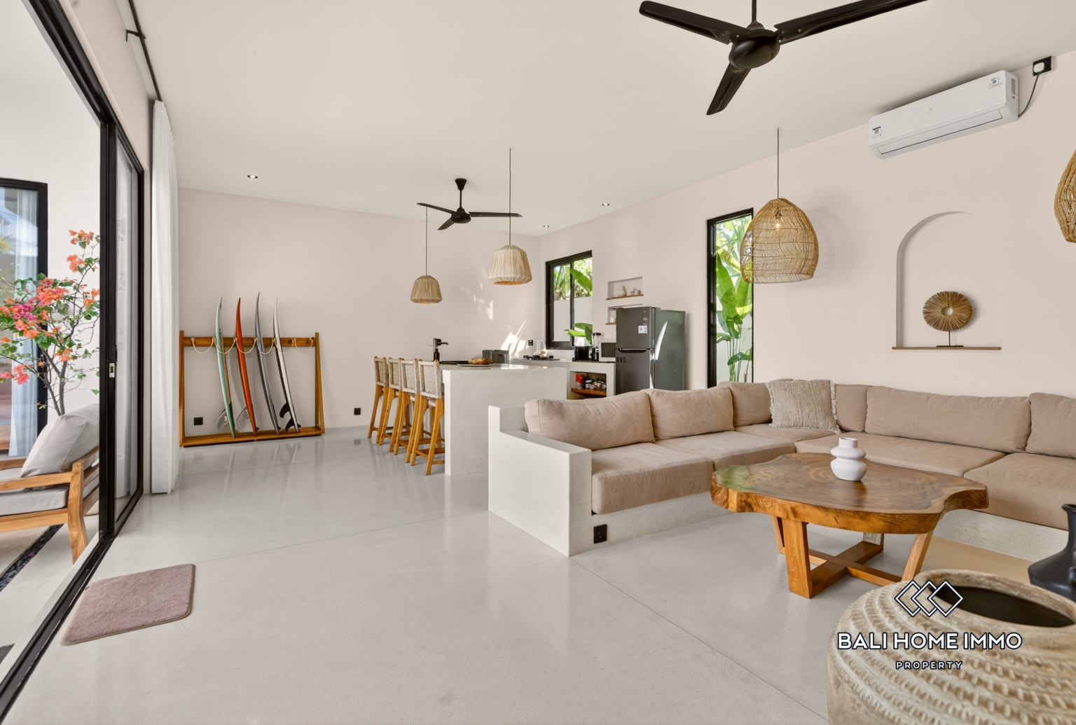 Modern Tropical 2 Bedroom Retreat for Sale in Pecatu- view 10