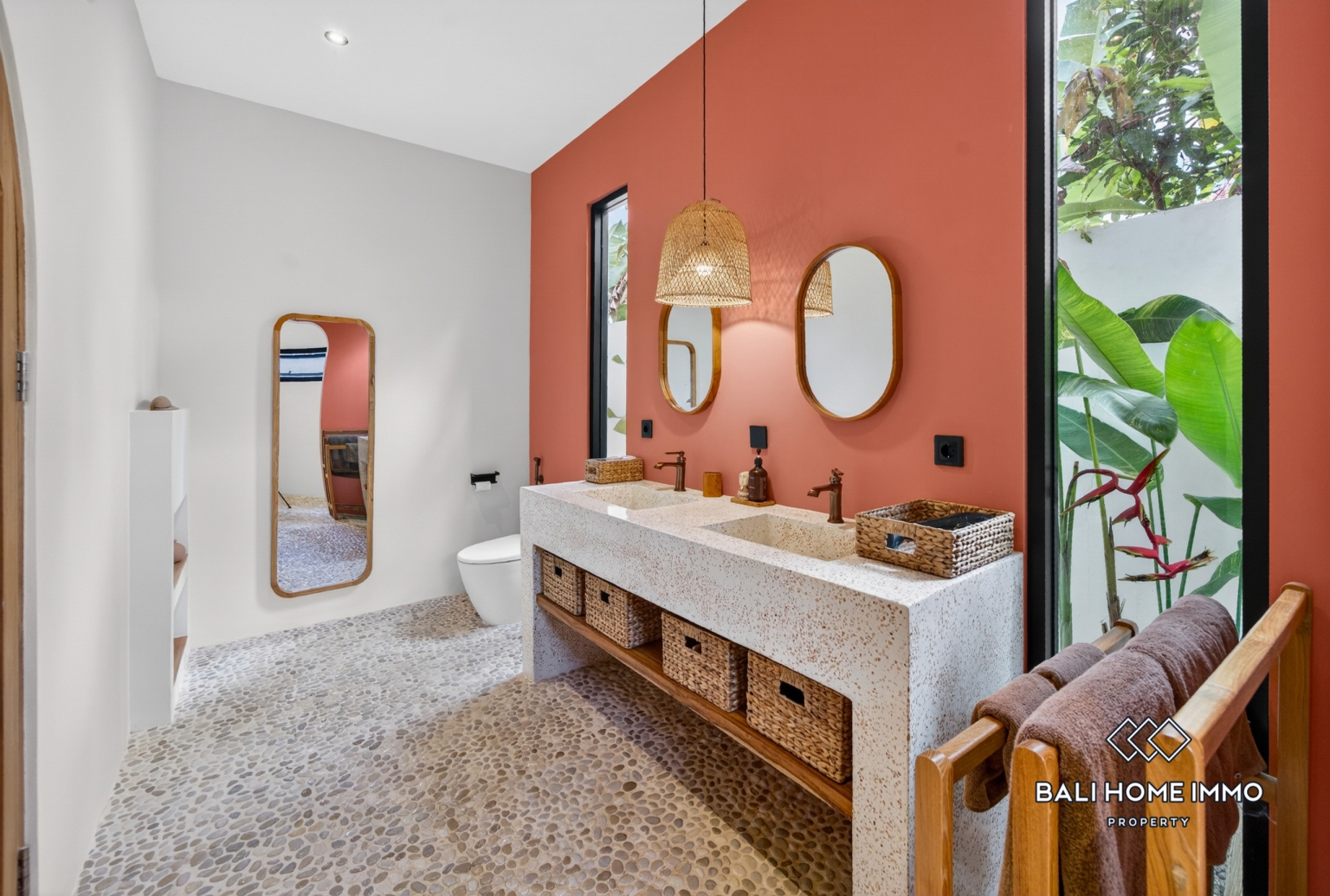 Modern Tropical 2 Bedroom Retreat for Sale in Pecatu- view 21