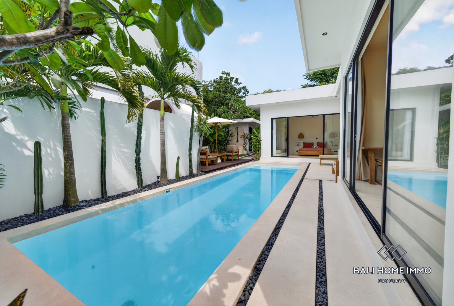Modern Tropical 2 Bedroom Retreat for Sale in Pecatu- view 26