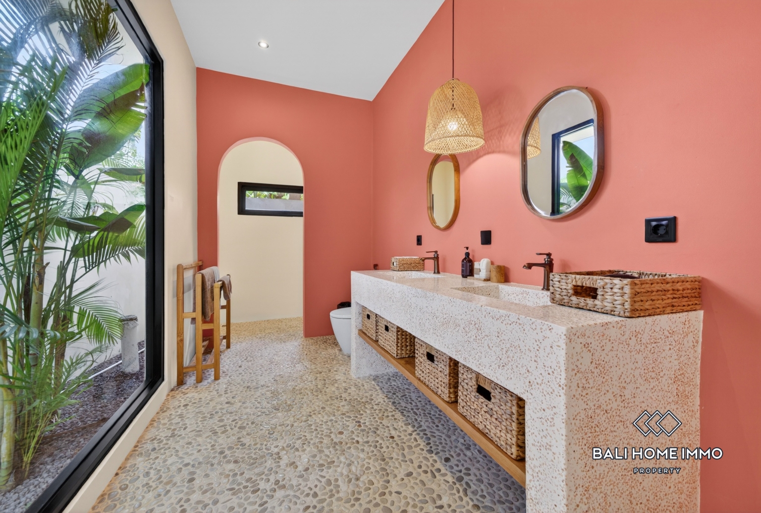 Modern Tropical 2 Bedroom Retreat for Sale in Pecatu- view 20