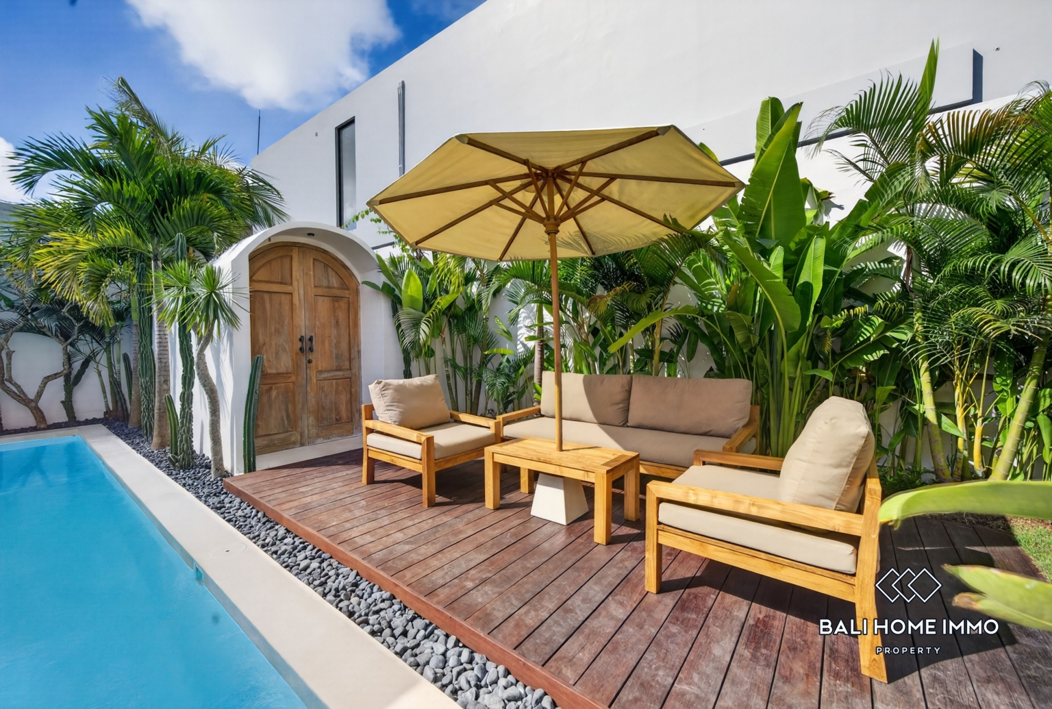Modern Tropical 2 Bedroom Retreat for Sale in Pecatu- view 6