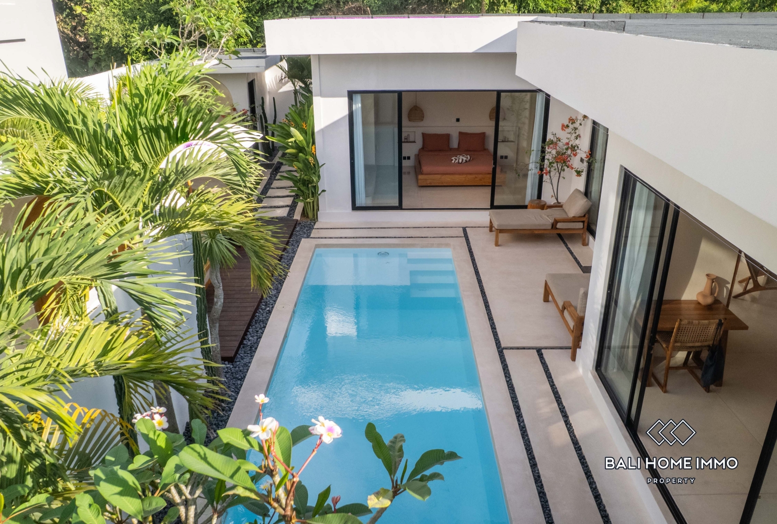 Modern Tropical 2 Bedroom Retreat for Sale in Pecatu- view 5