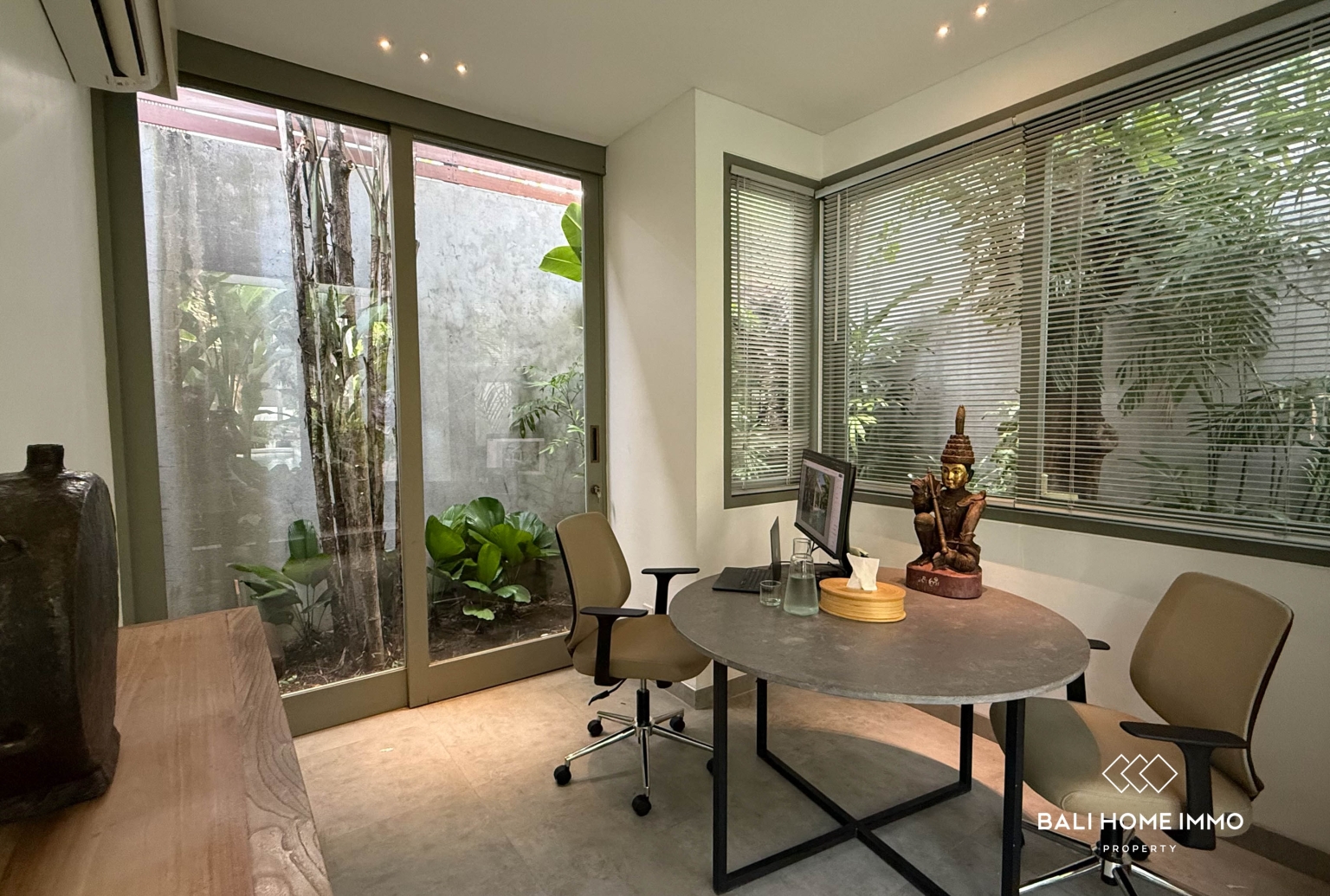 Modern Tropical 3 Bedroom + 1 Office For Rent In Umalas view 5