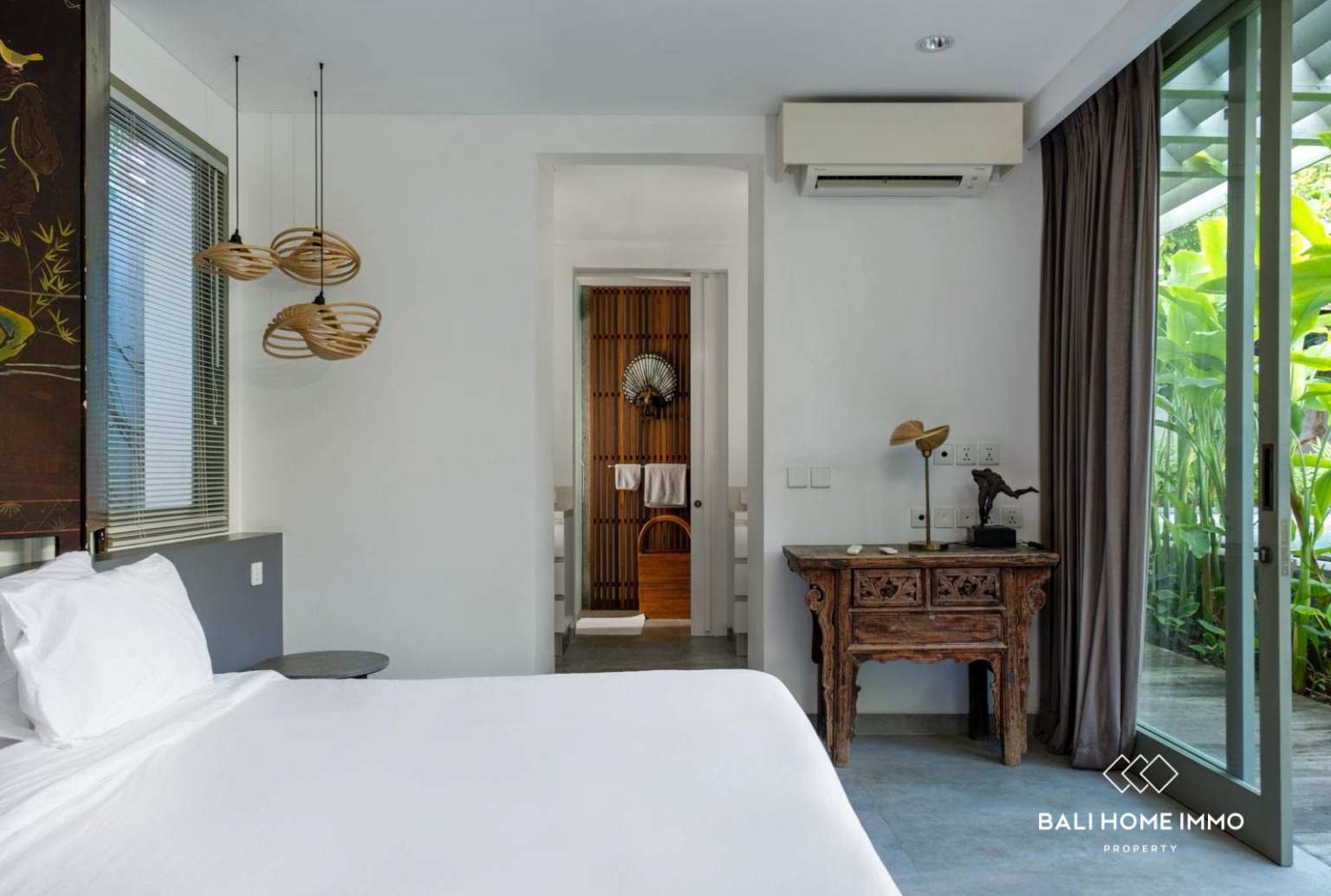 Modern Tropical 3 Bedroom + 1 Office For Rent In Umalas view 8