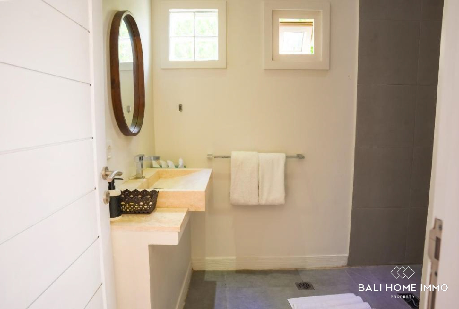 Modern Tropical 3-Bedroom Villa for Sale in Prime Balangan Location view 18